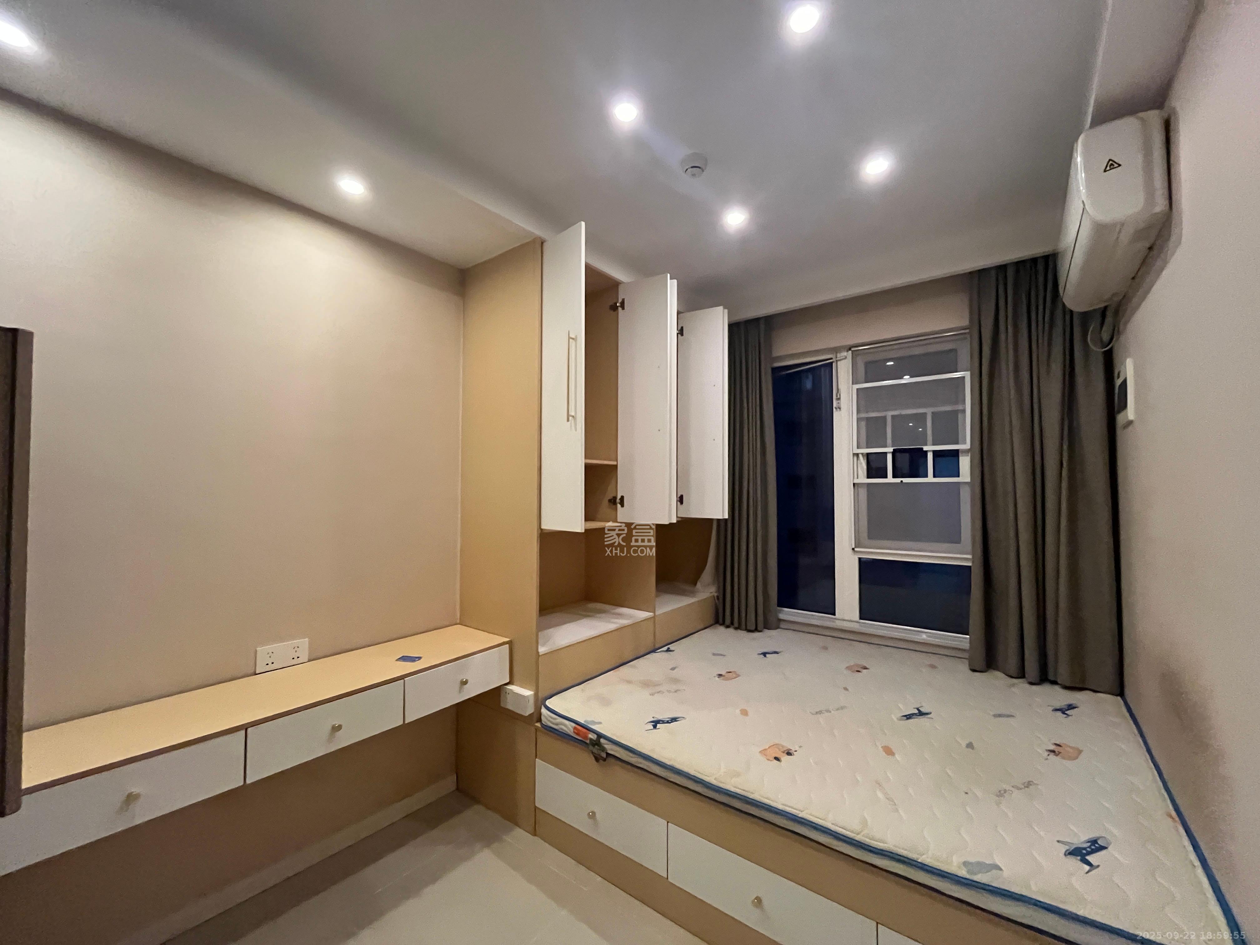 保利香槟国际  1室0厅0卫    1200.0元/月室内图