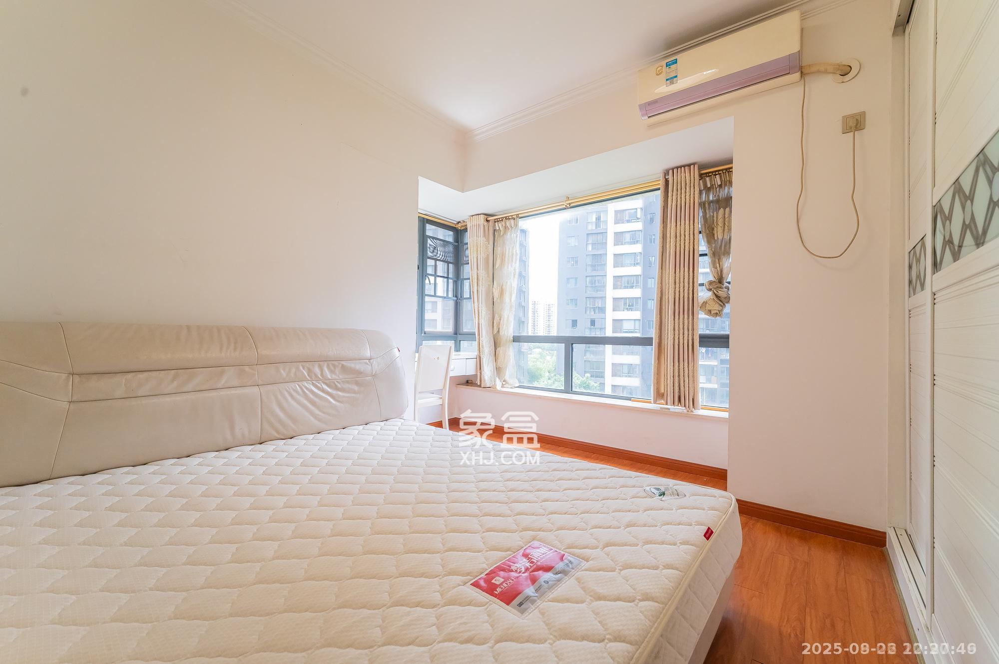 恒基凯旋门一二期 2室1厅1卫 1800.0元/月 恒基凯旋门一二期 2室1厅1卫 1800.0元/月室内图