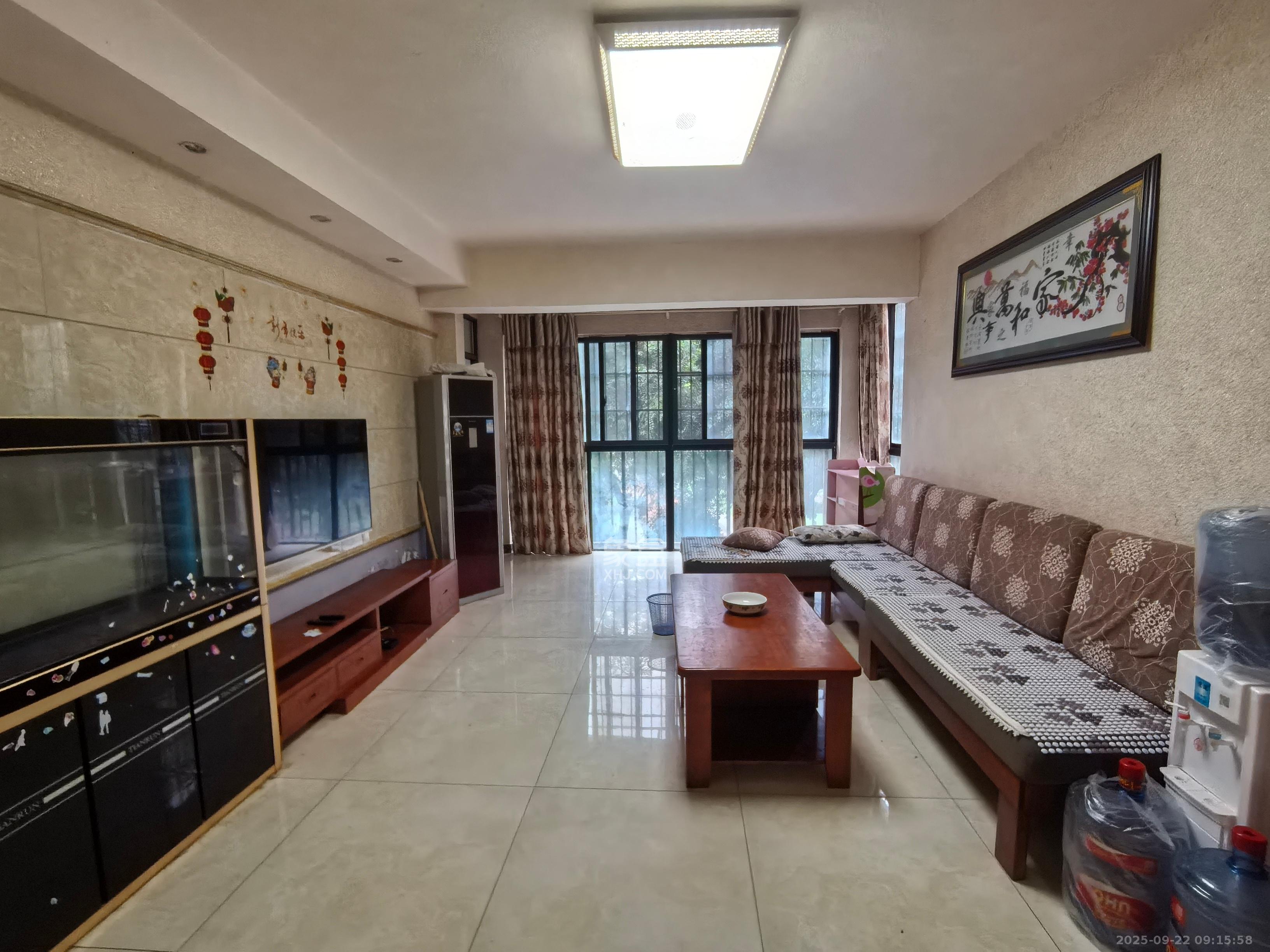 深业睿城 4室2厅2卫 3200.0元/月 深业睿城 4室2厅2卫 3200.0元/月室内图