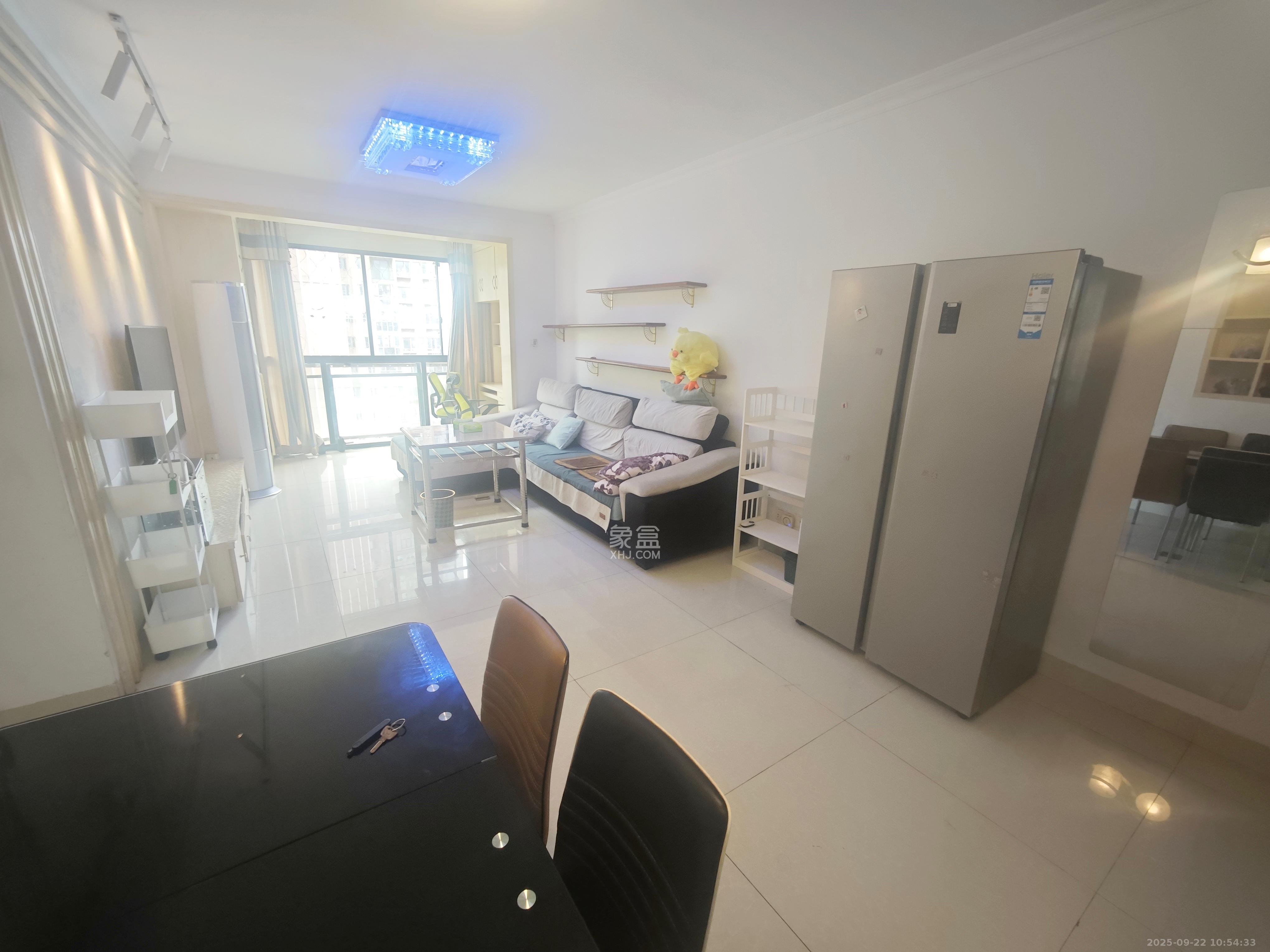 万芙锦城 2室2厅1卫 2200.0元/月 万芙锦城 2室2厅1卫 2200.0元/月室内图