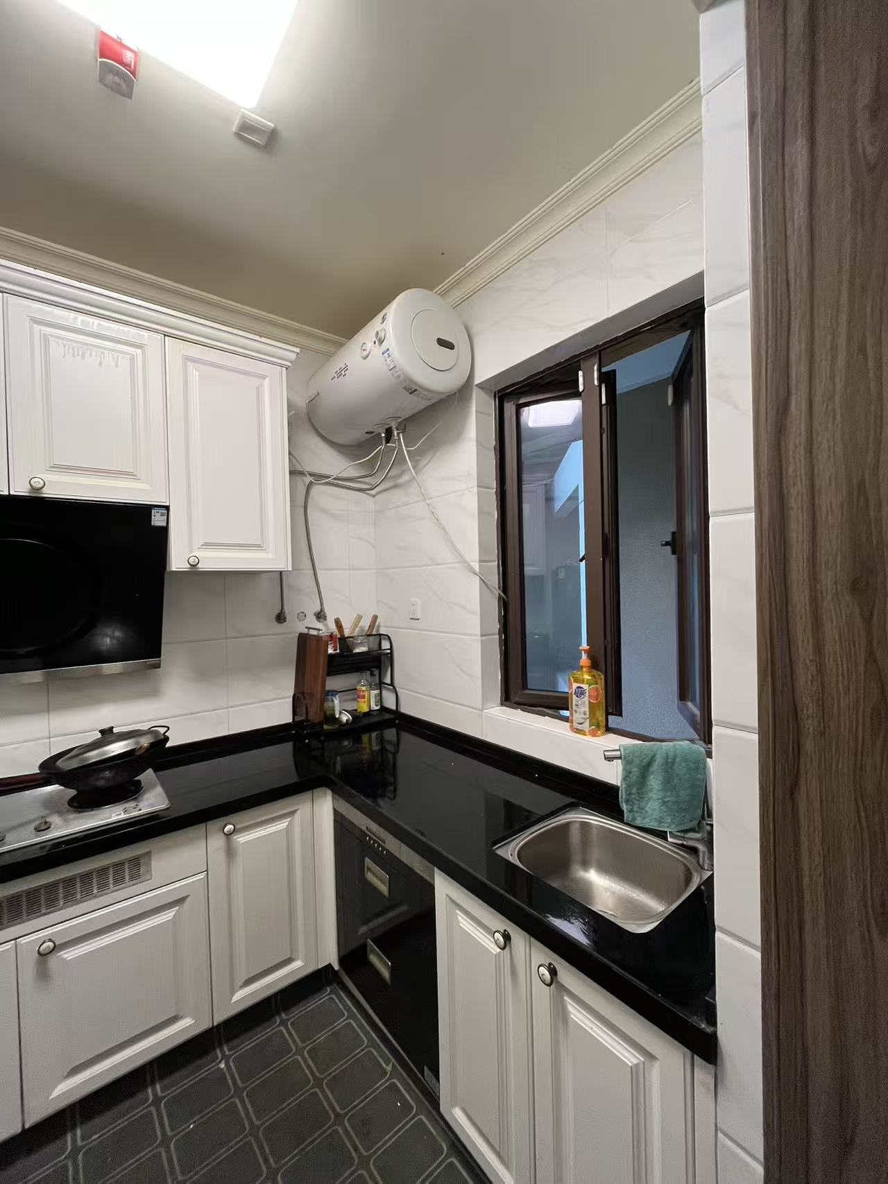 碧桂园豪园  3室2厅2卫    2200.0元/月室内图