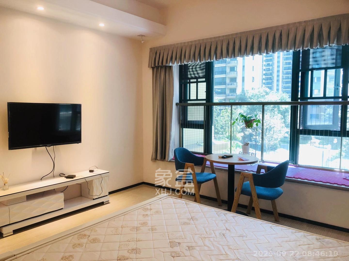 恒大翡翠华庭 1室0厅1卫 1500.0元/月 恒大翡翠华庭 1室0厅1卫 1500.0元/月室内图