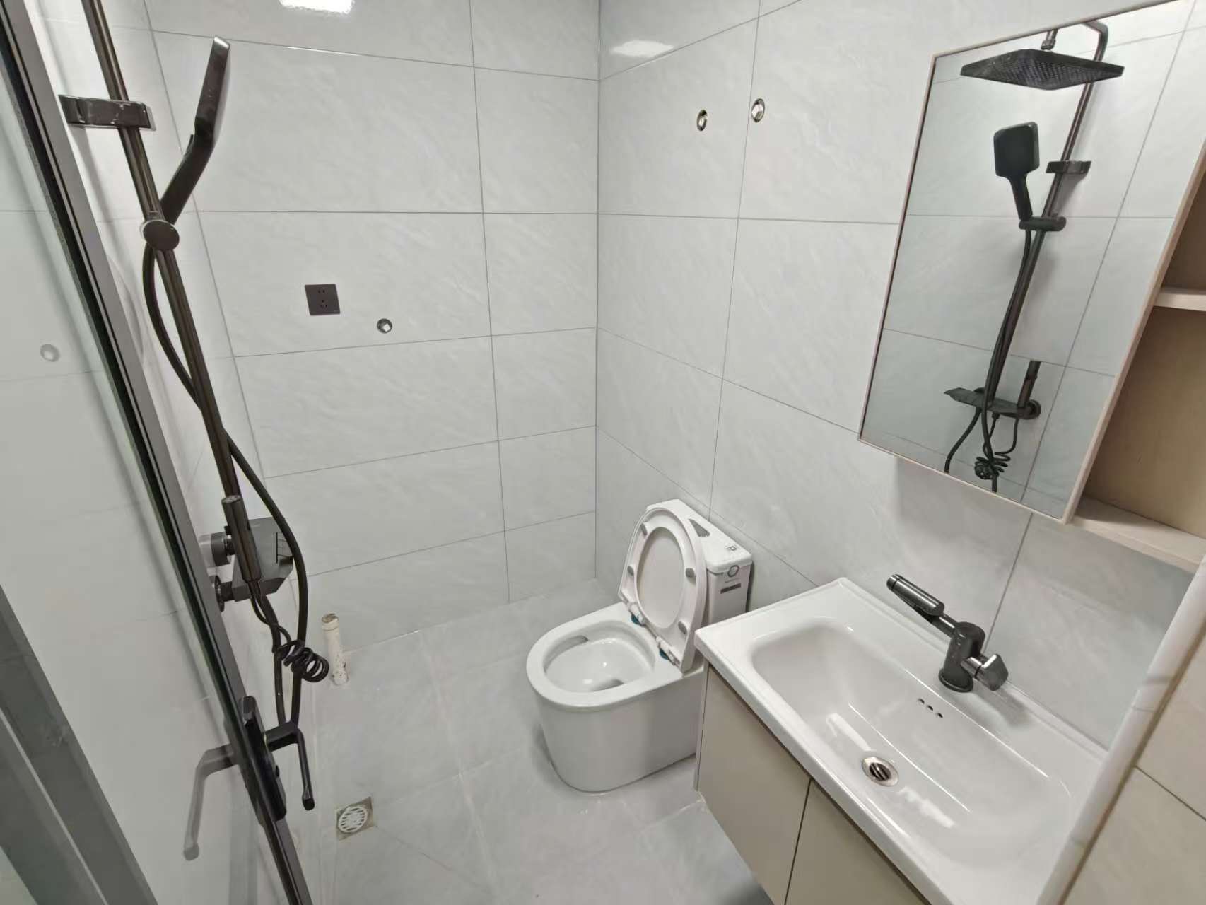 创业新村 2室1厅1卫 50.0万 创业新村 2室1厅1卫 50.0万室内图