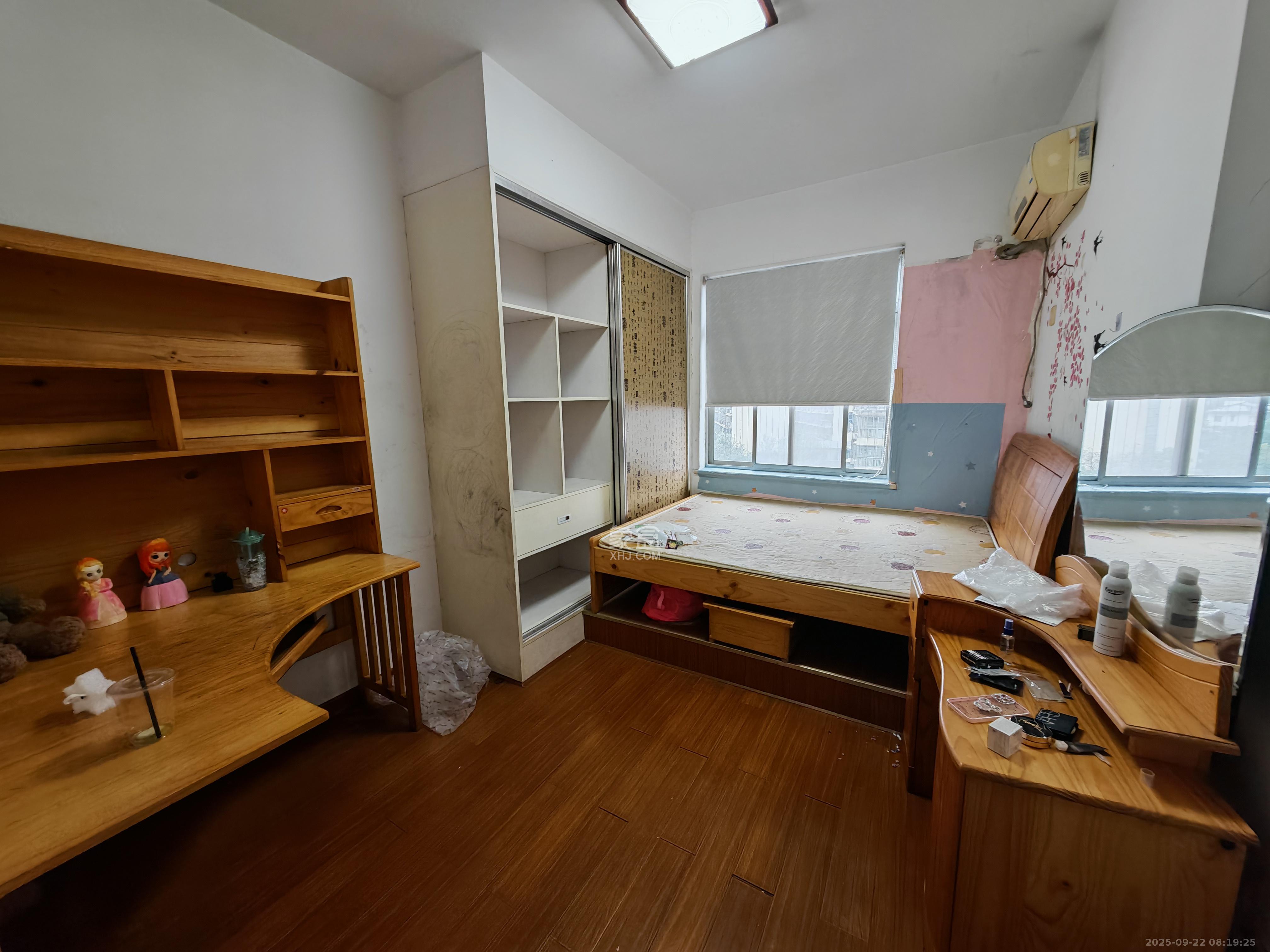 东方新世界 2室2厅1卫 2500.0元/月 东方新世界 2室2厅1卫 2500.0元/月室内图