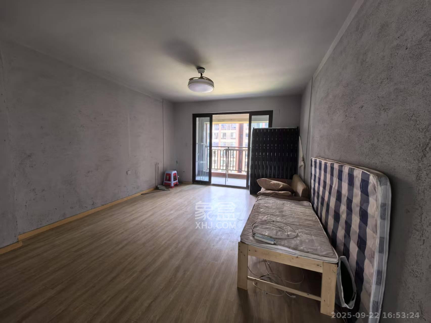 鑫远翡丽郡(鑫远翡丽雅苑) 4室2厅2卫 2600.0元/月 鑫远翡丽郡(鑫远翡丽雅苑) 4室2厅2卫 2600.0元/月室内图