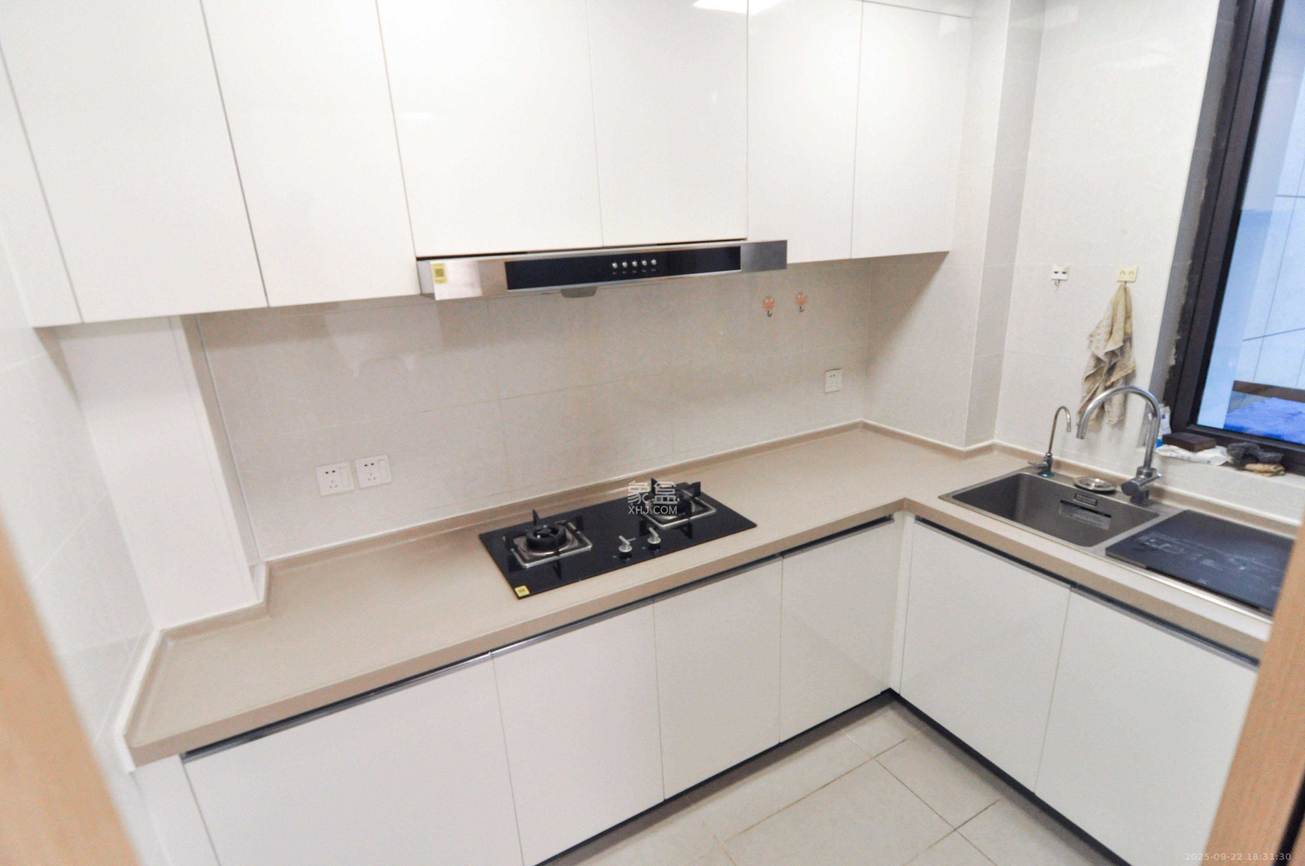 梅溪湖玺悦(新城金茂梦想玺悦) 4室2厅2卫 3200.0元/月 梅溪湖玺悦(新城金茂梦想玺悦) 4室2厅2卫 3200.0元/月室内图