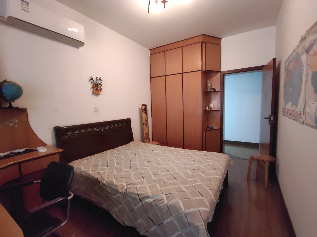 康华小区  3室2厅2卫    39.8万室内图