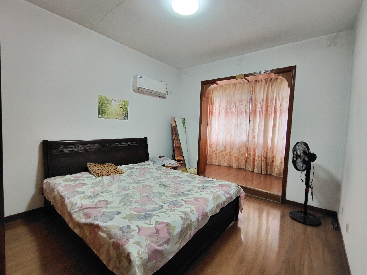 康华小区  3室2厅2卫    39.8万室内图