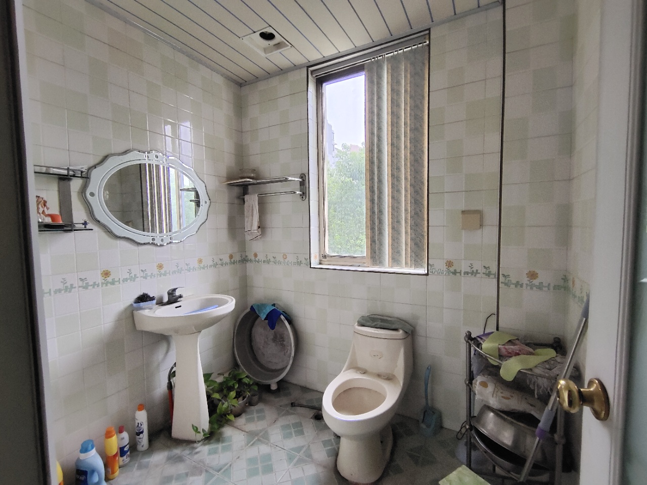 康华小区  3室2厅2卫    39.8万室内图