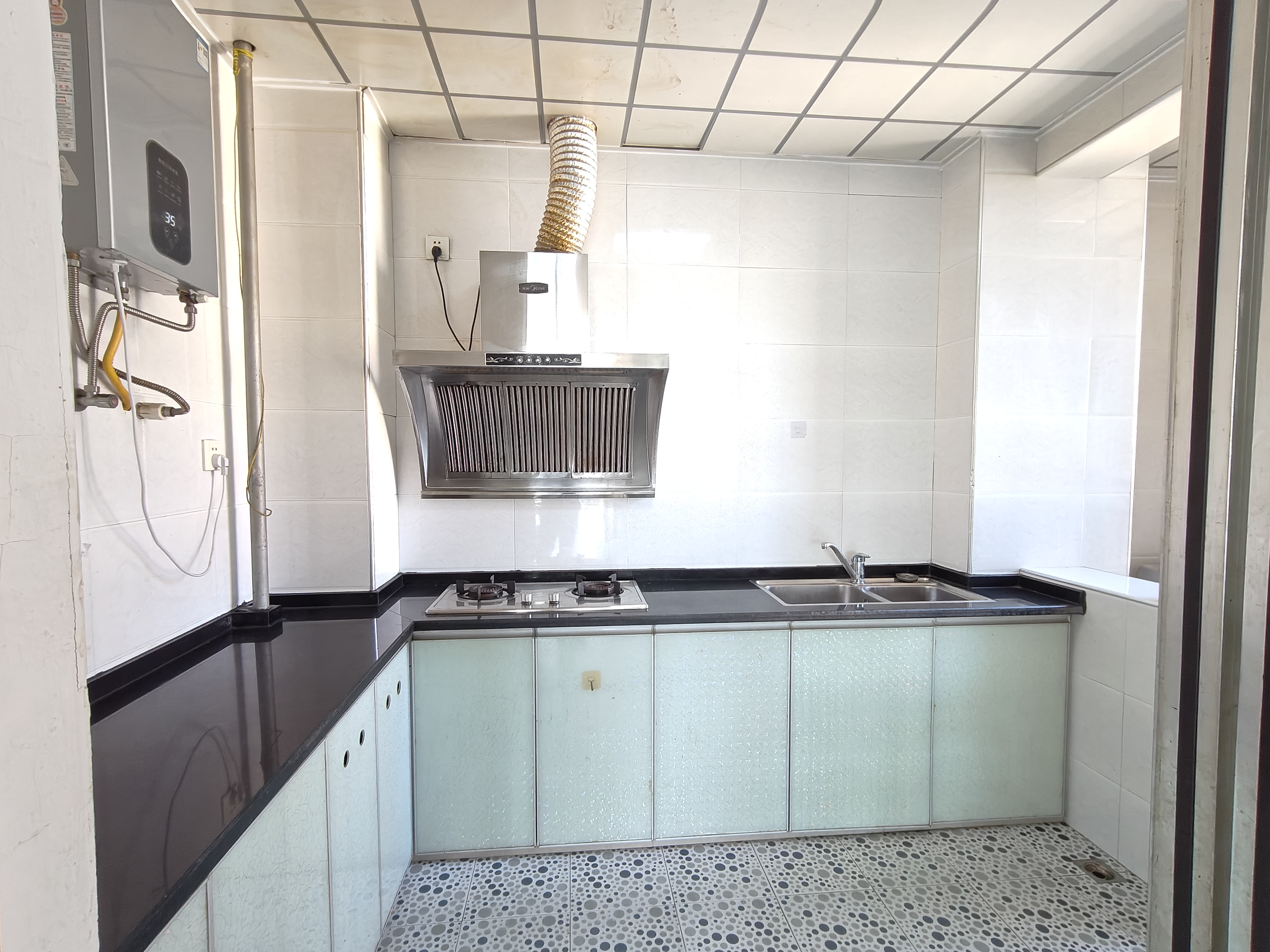 华晨御园 2室2厅1卫 48.0万 华晨御园 2室2厅1卫 48.0万室内图