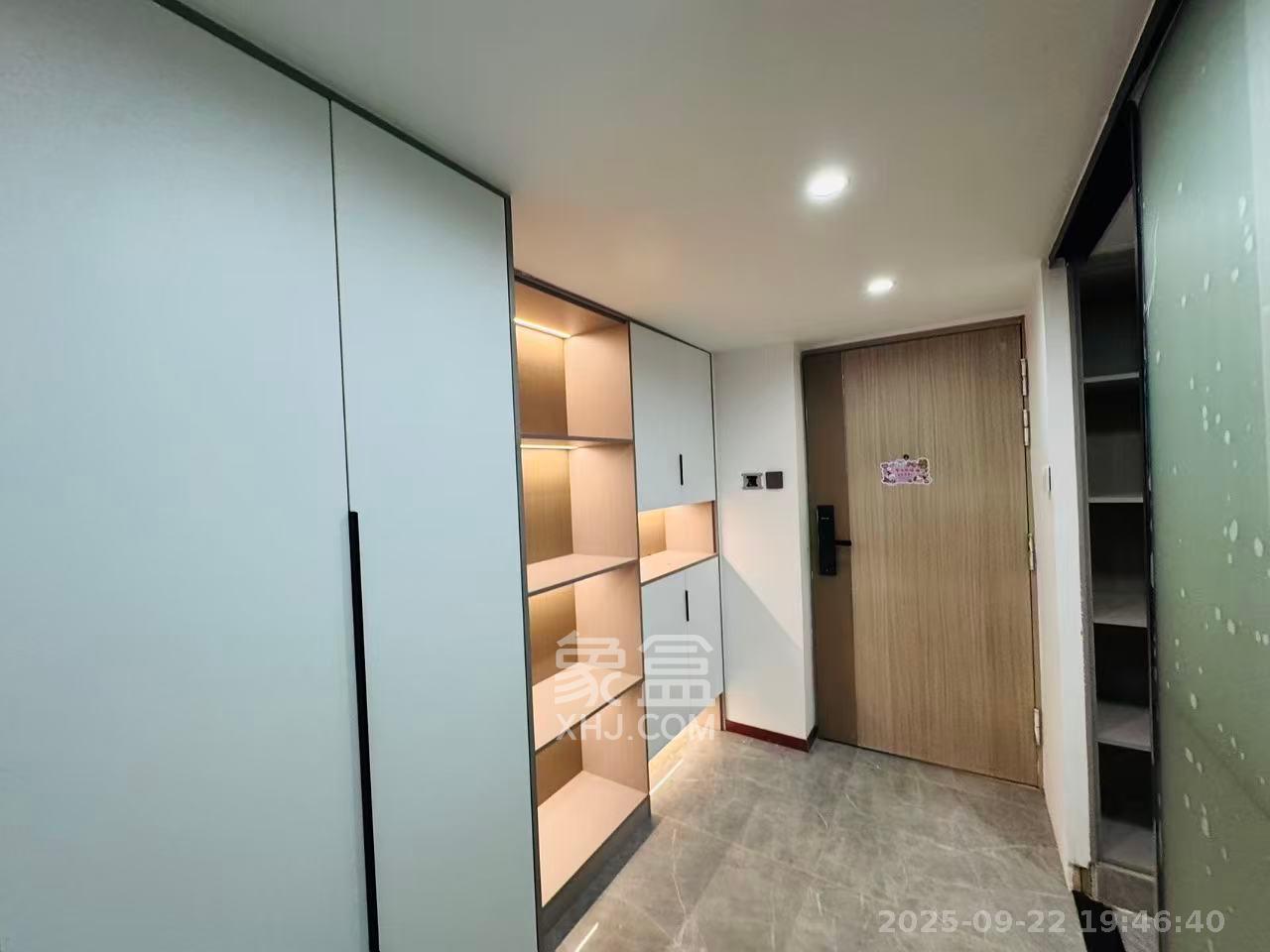 力高凤凰新天  2室1厅1卫    2000.0元/月 力高凤凰新天  2室1厅1卫    2000.0元/月室内图