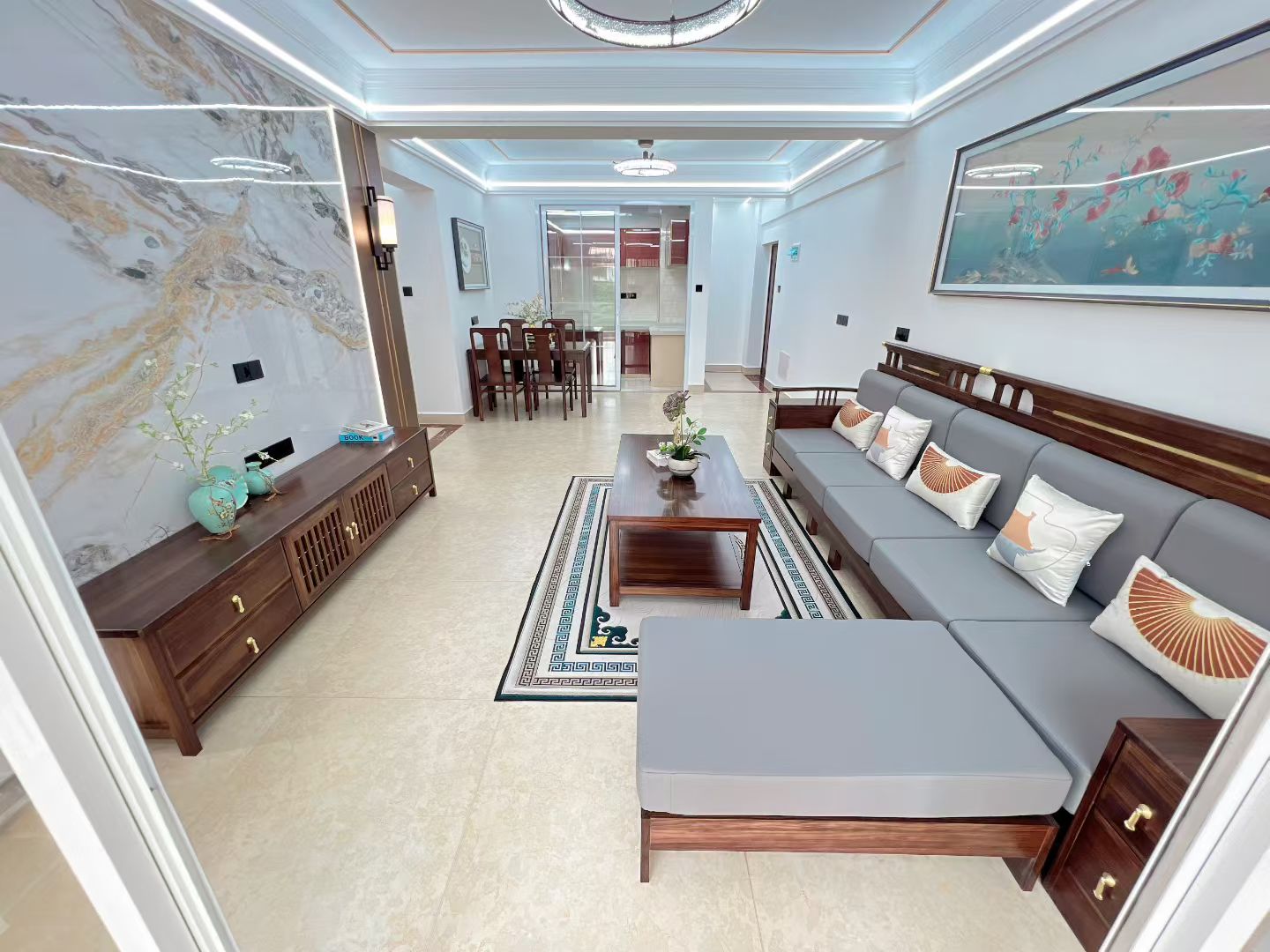 宝泰温泉花园 3室2厅1卫 128.0万 宝泰温泉花园 3室2厅1卫 128.0万客厅