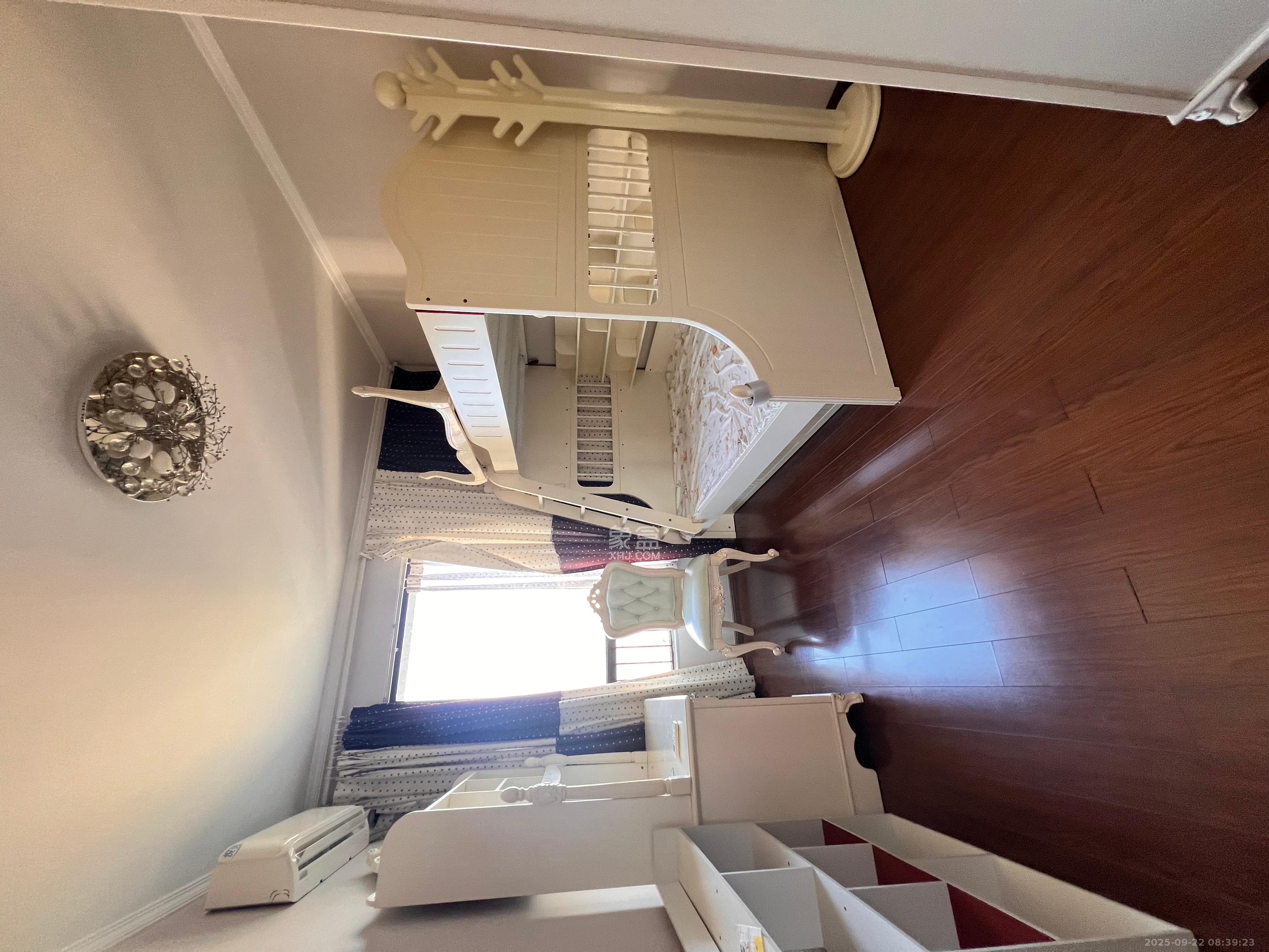 万科城 1室2厅0卫 3000.0元/月 万科城 1室2厅0卫 3000.0元/月室内图