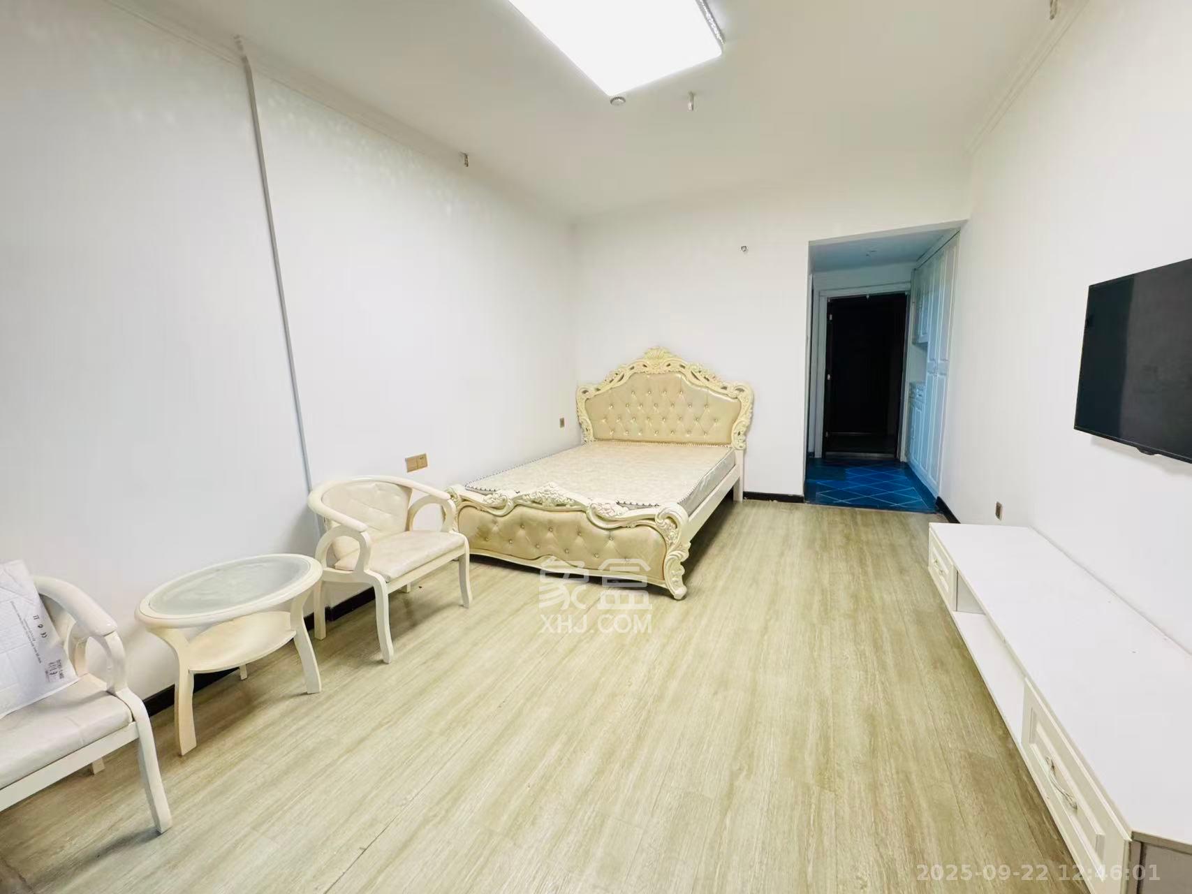 蓝湾国际广场 1室1厅1卫 1700.0元/月 蓝湾国际广场 1室1厅1卫 1700.0元/月室内图