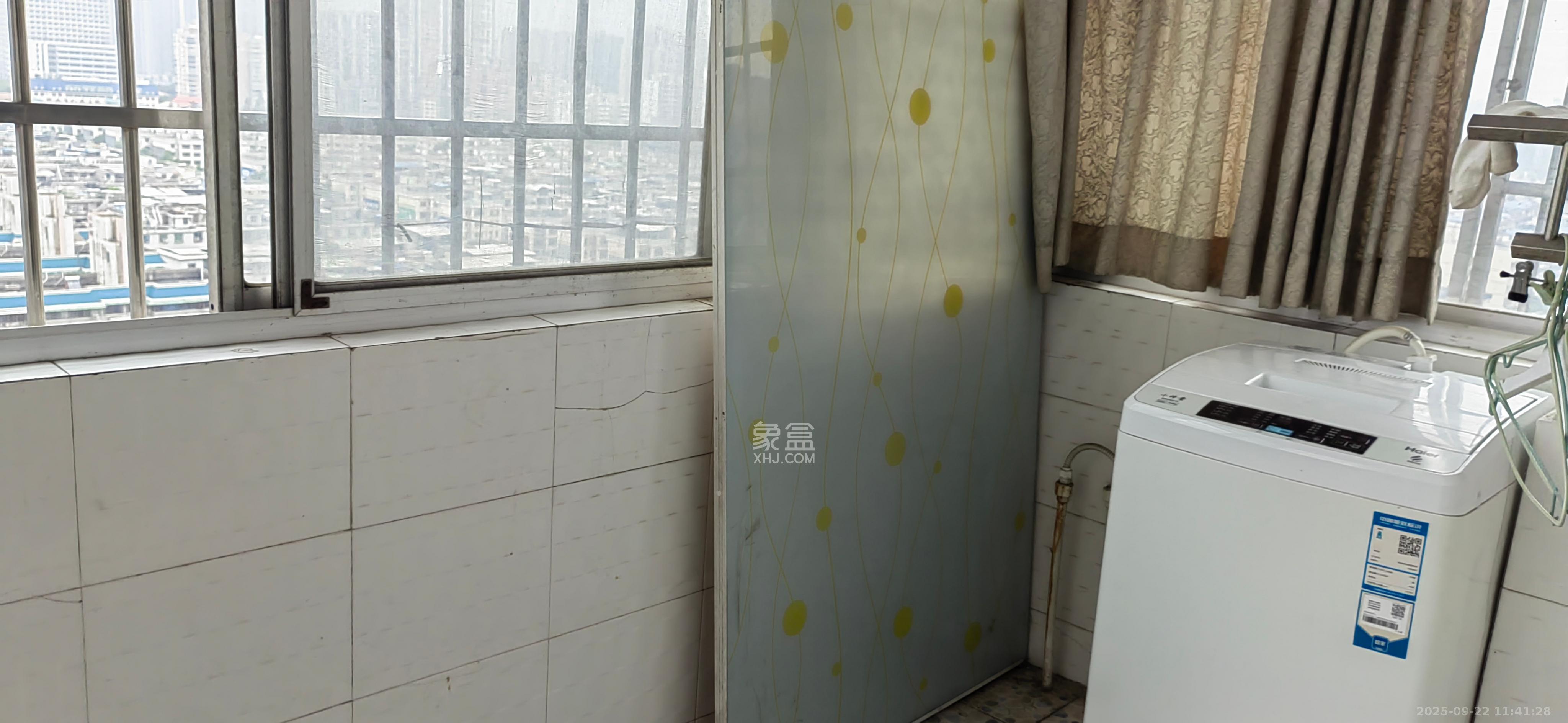 雄踞都市东家 2室1厅1卫 1800.0元/月 雄踞都市东家 2室1厅1卫 1800.0元/月室内图