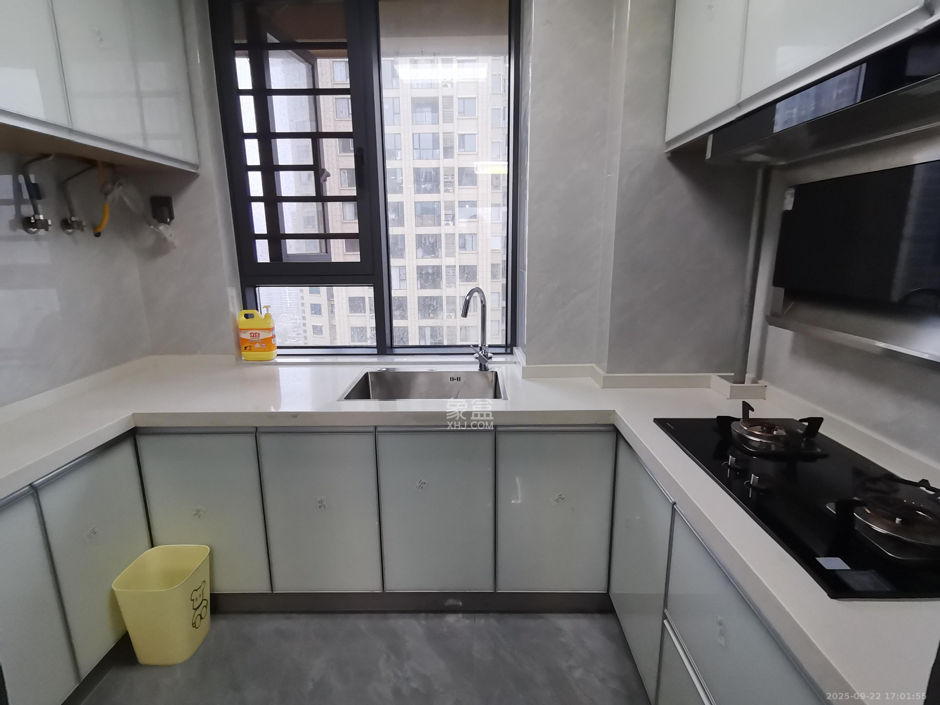 明发阅江悦府 4室2厅2卫 2800.0元/月 明发阅江悦府 4室2厅2卫 2800.0元/月室内图