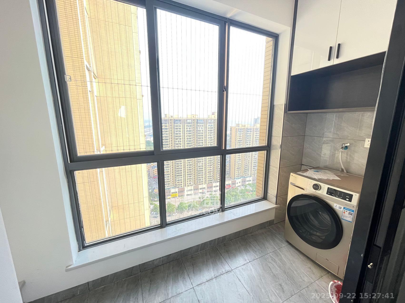 碧桂园南城首府（东宸林海）  4室2厅2卫    2700.0元/月室内图