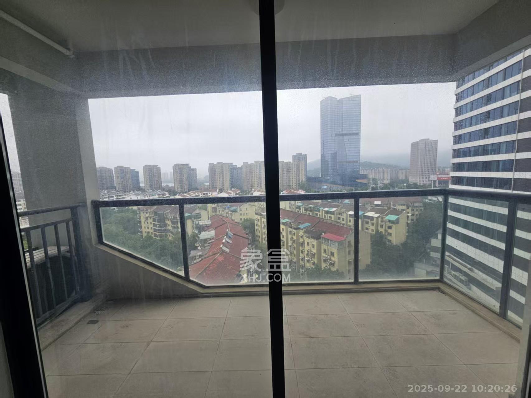 旭辉都会山  4室2厅2卫    4500.0元/月室内图