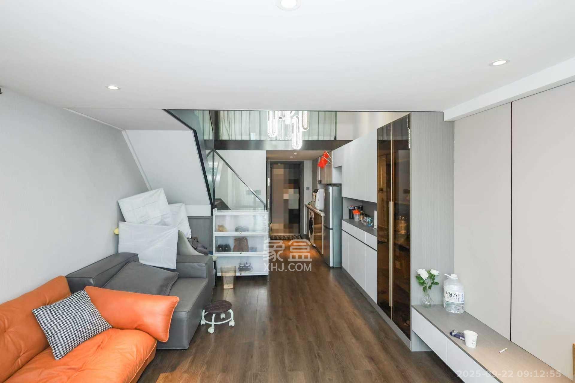 达美寰宇中心 2室1厅1卫 2300.0元/月 达美寰宇中心 2室1厅1卫 2300.0元/月室内图