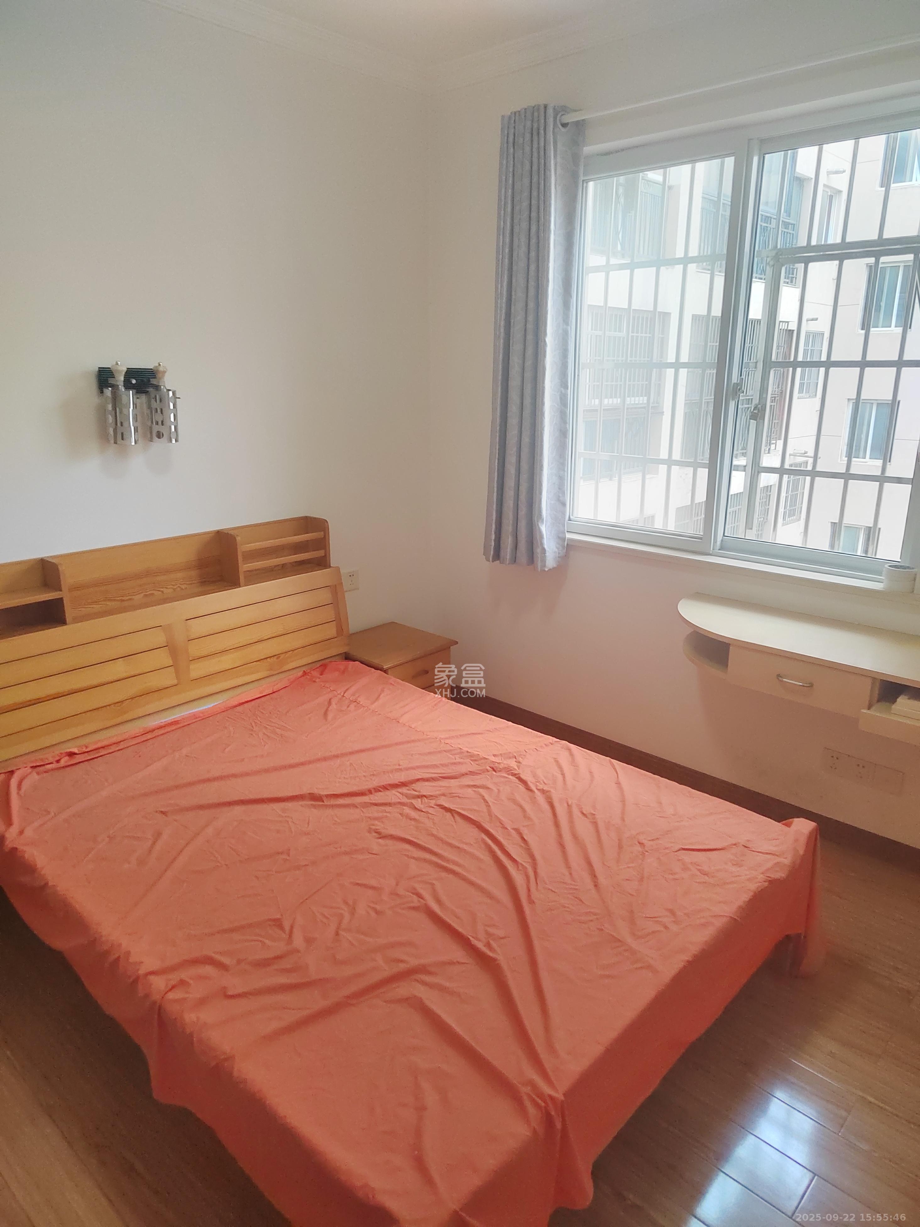 枫雅名苑  2室2厅1卫    2000.0元/月 枫雅名苑  2室2厅1卫    2000.0元/月室内图