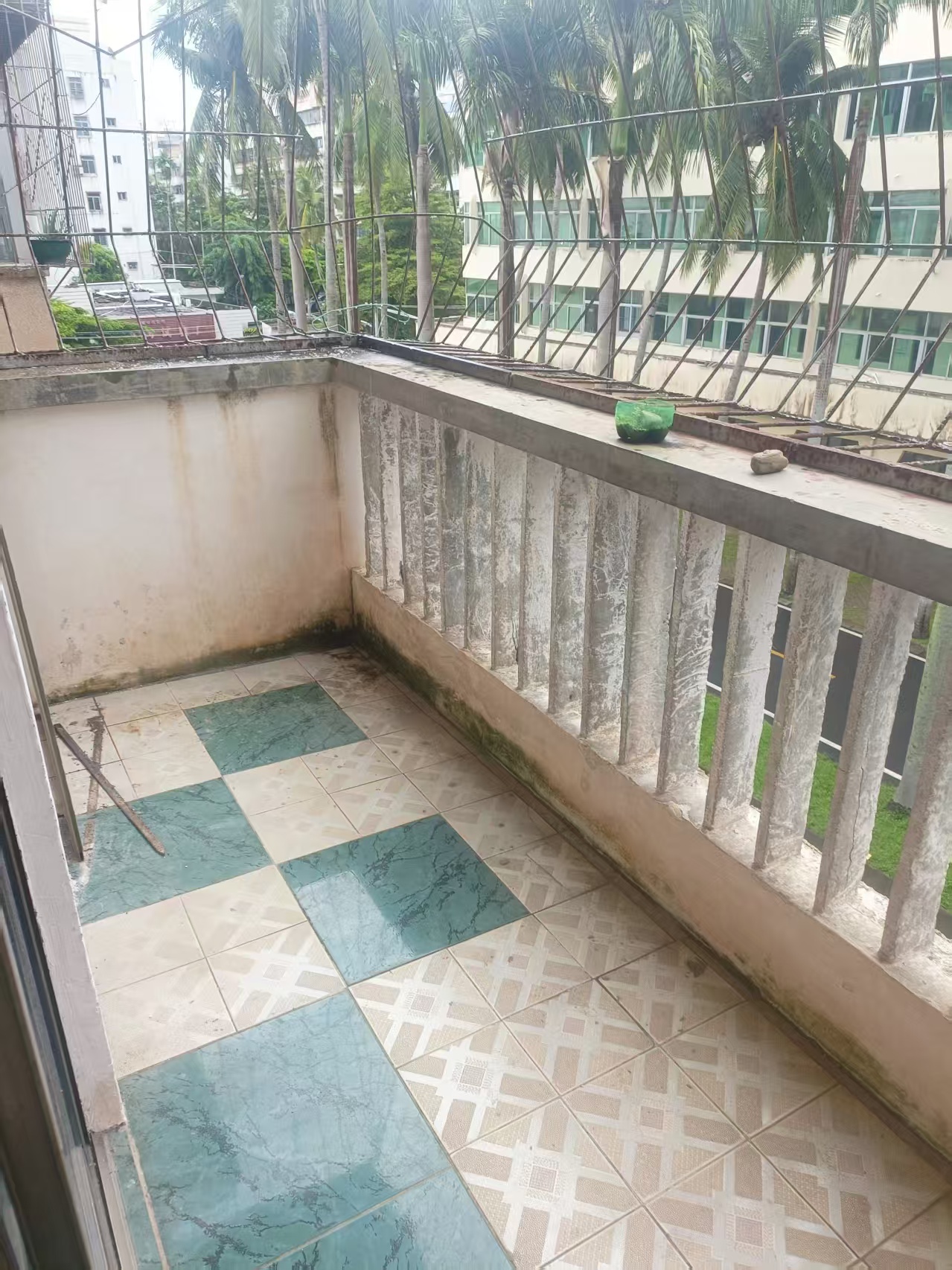 画苑小区 4室2厅2卫 2500.0元/月 画苑小区 4室2厅2卫 2500.0元/月室内图