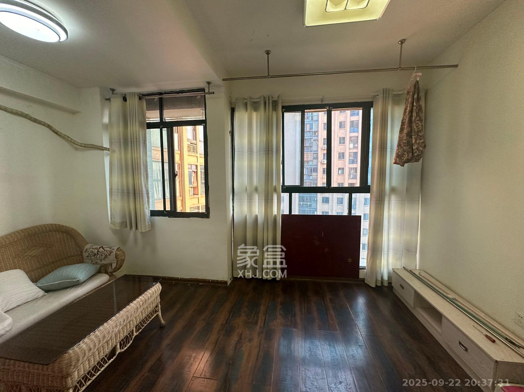 才子嘉都  2室1厅1卫    1400.0元/月室内图