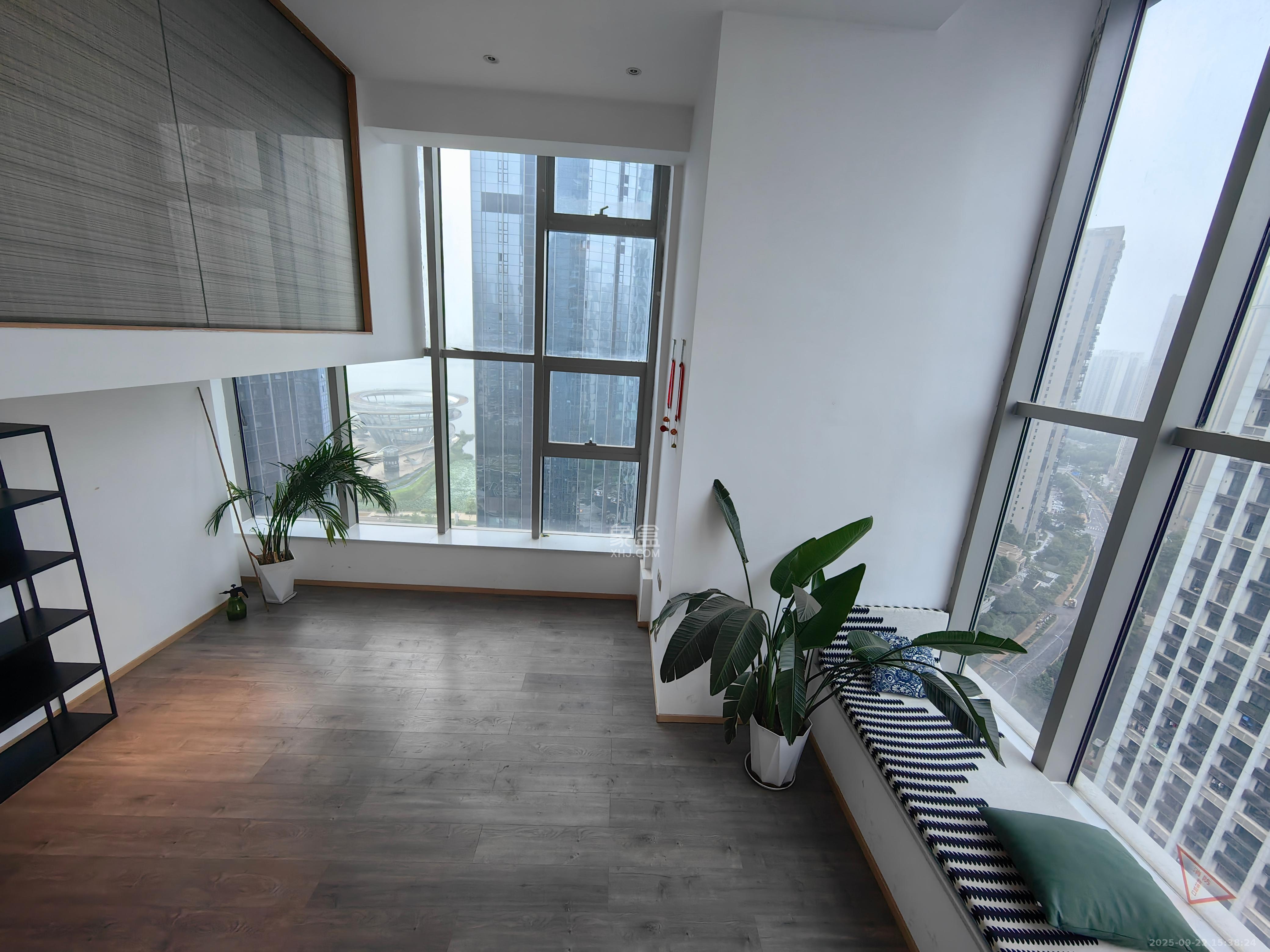 正荣梅溪紫阙台  2室1厅1卫    3000.0元/月室内图