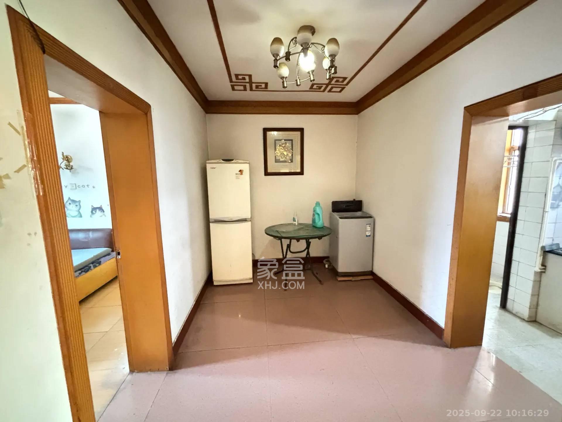 南园小区 2室1厅1卫 1300.0元/月 南园小区 2室1厅1卫 1300.0元/月室内图