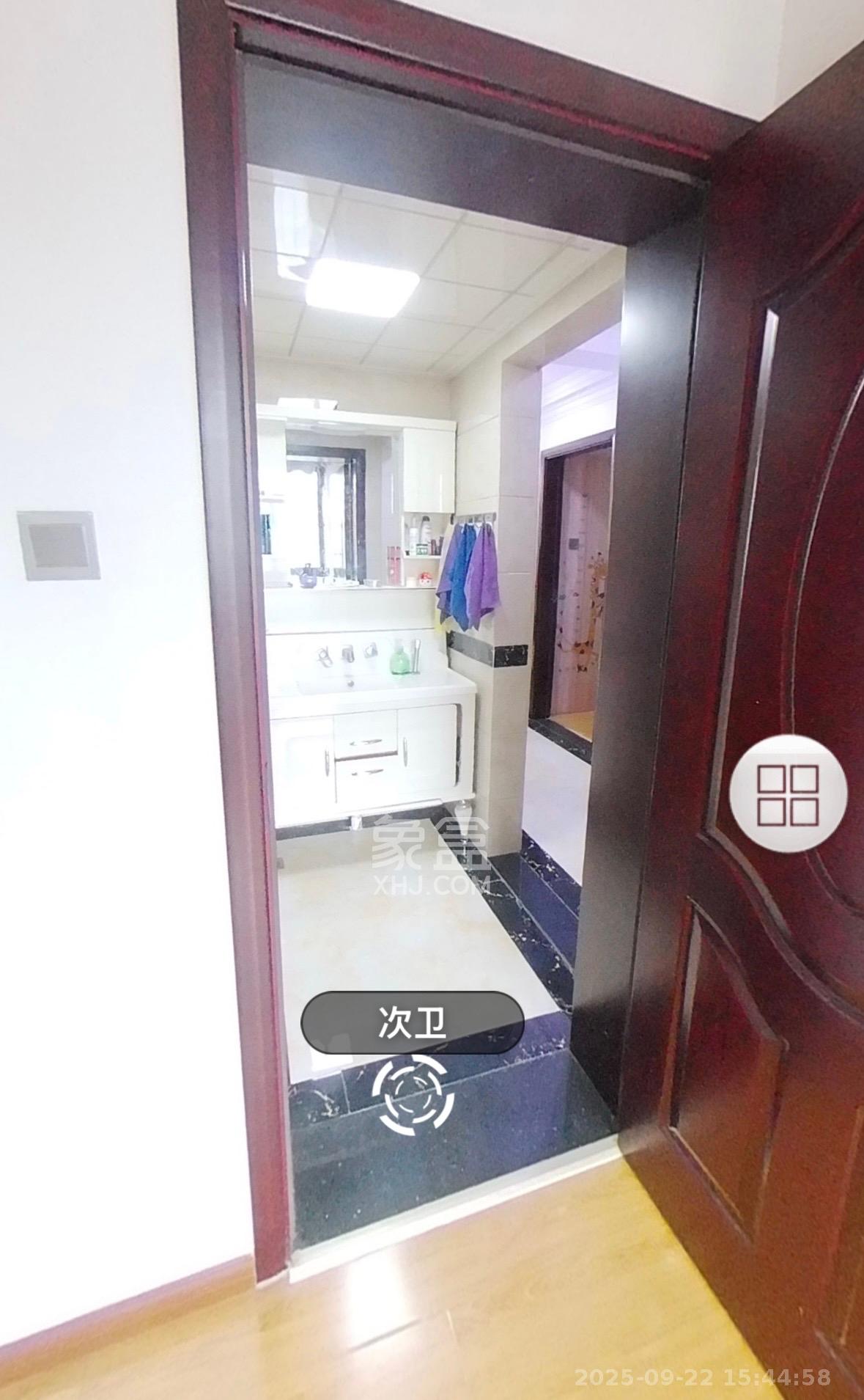 新城国际花都 4室2厅2卫 2600.0元/月 新城国际花都 4室2厅2卫 2600.0元/月室内图