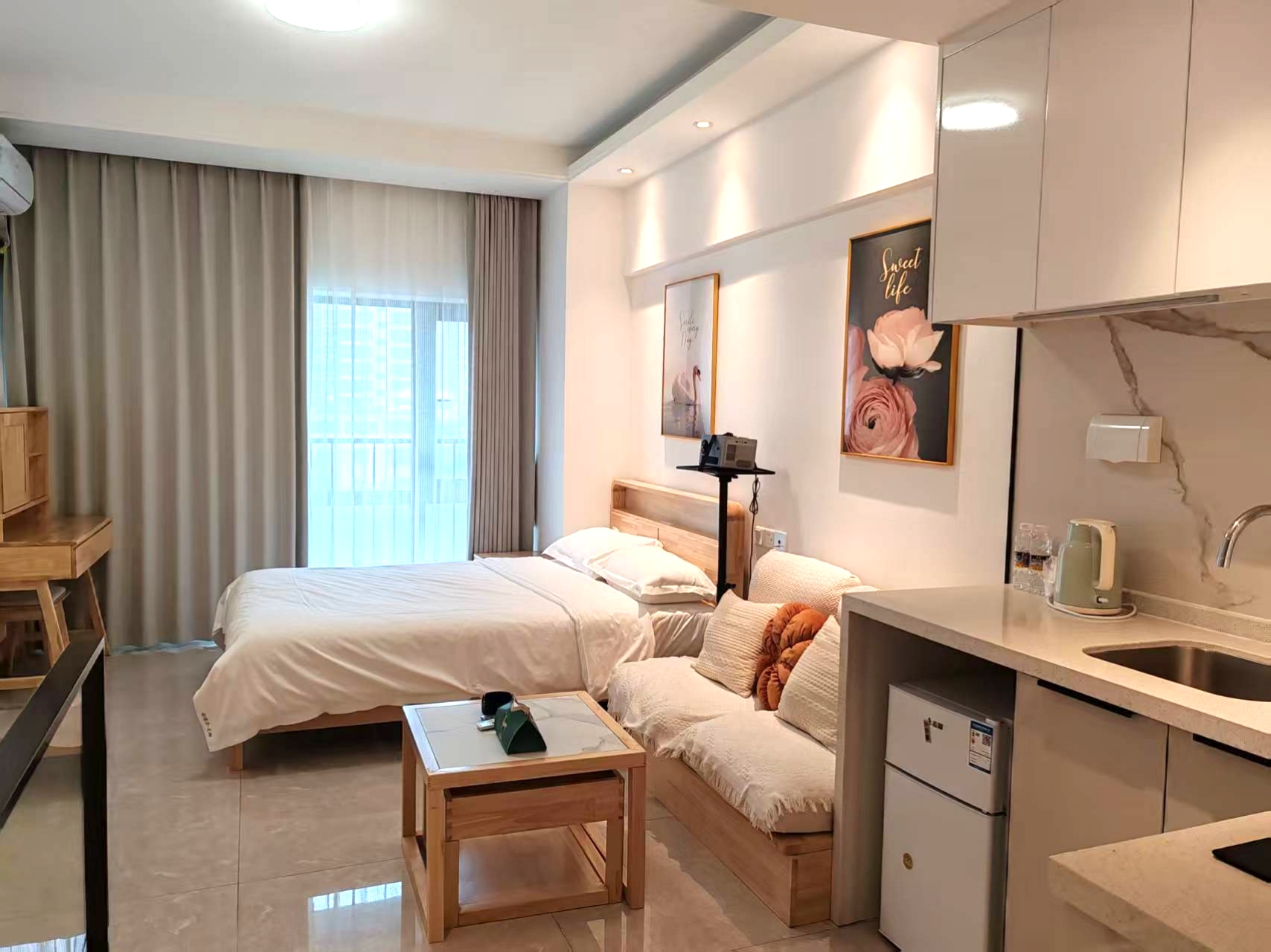 龙湖光年  1室0厅0卫    2000.0元/月室内图