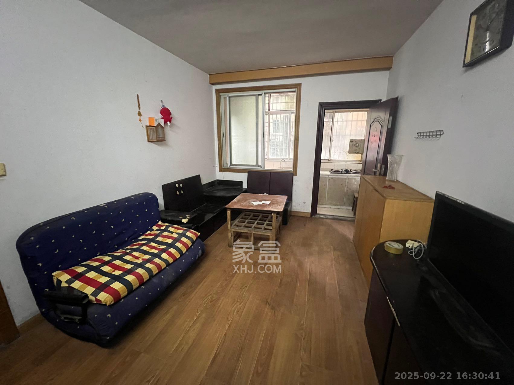 人造板厂宿舍(新河北堤1号) 2室1厅1卫 1500.0元/月 人造板厂宿舍(新河北堤1号) 2室1厅1卫 1500.0元/月室内图