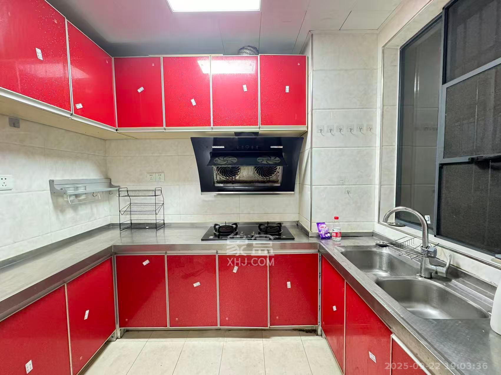 东业上城嘉苑(晟悦国际) 2室2厅1卫 1900.0元/月 东业上城嘉苑(晟悦国际) 2室2厅1卫 1900.0元/月室内图