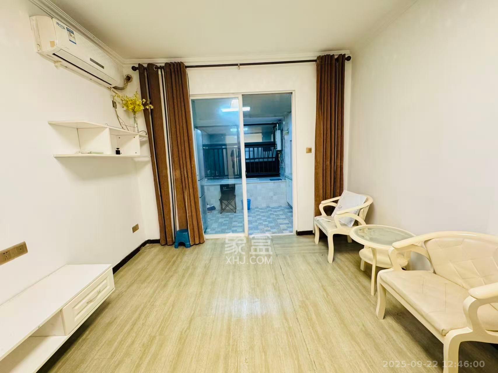 蓝湾国际广场  1室1厅1卫    1700.0元/月室内图