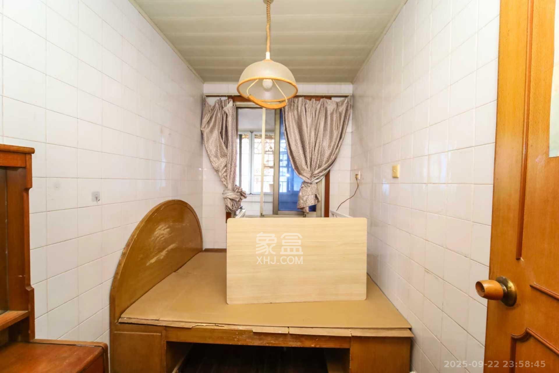 安泰新村  2室2厅1卫    1380.0元/月室内图