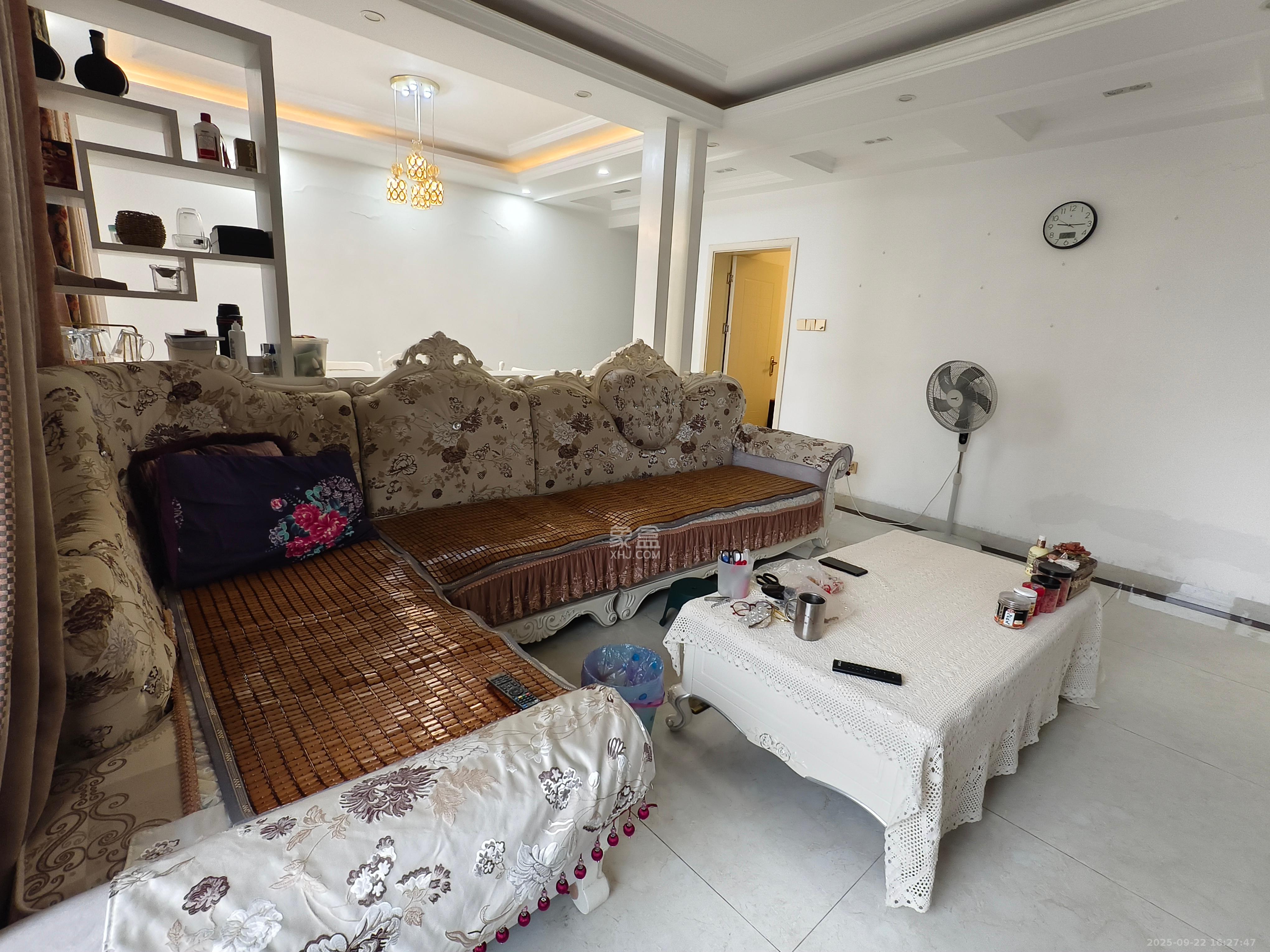 邦盛水岸御园  4室2厅2卫    2300.0元/月室内图