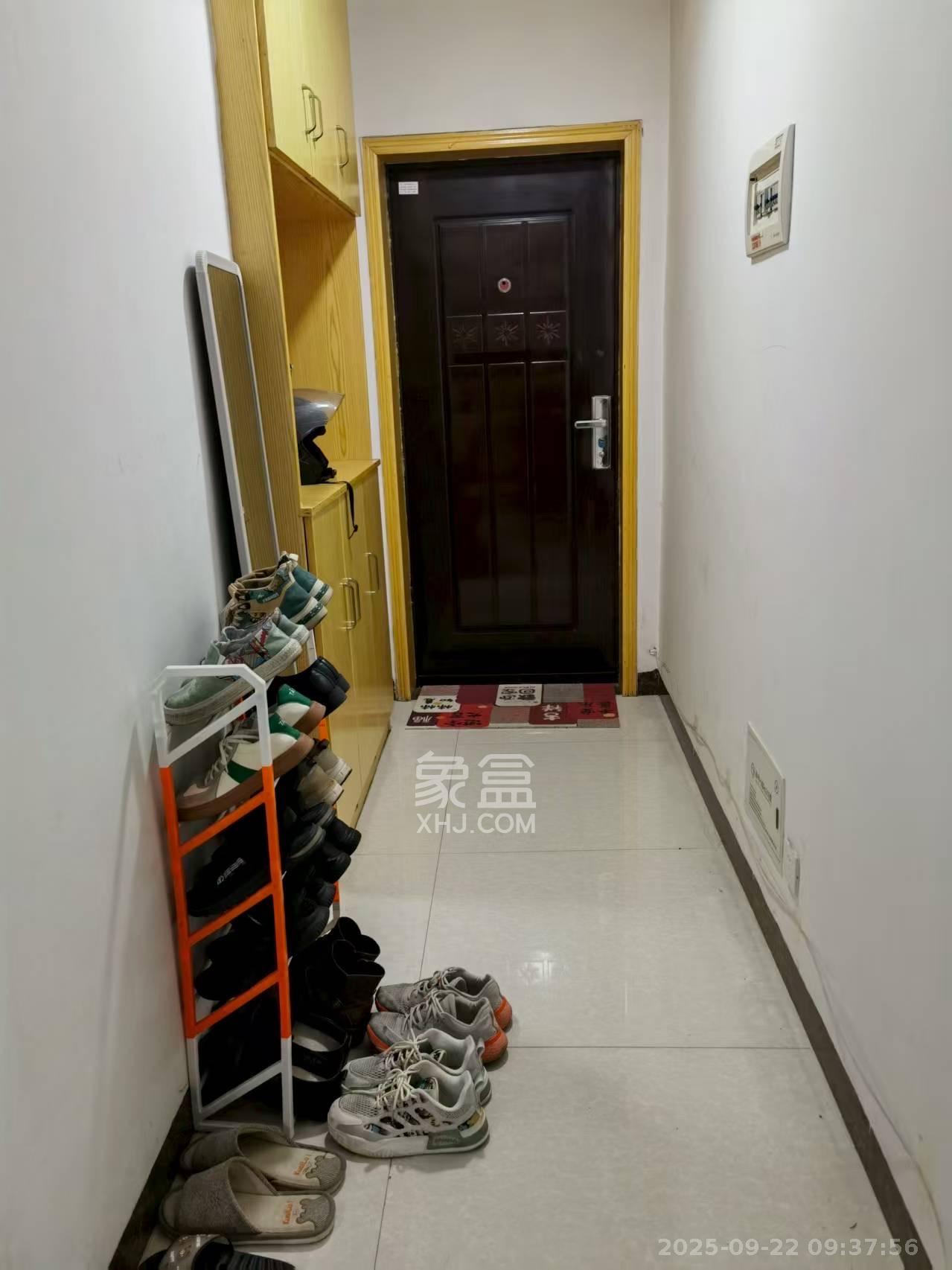 麓谷公馆（涉外国际公馆）  2室2厅1卫    2000.0元/月室内图