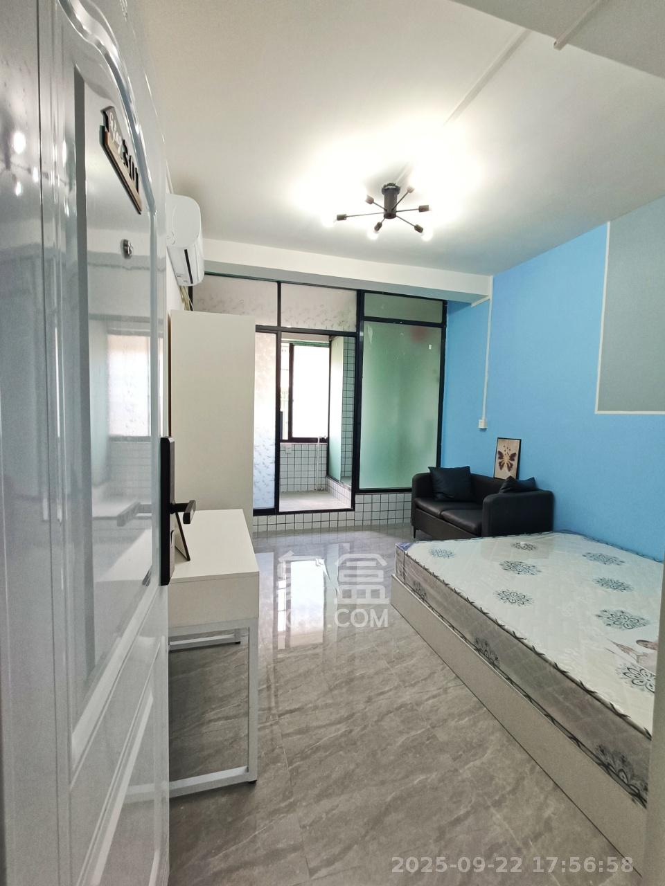 岳北社区  1室1厅1卫    1300.0元/月室内图