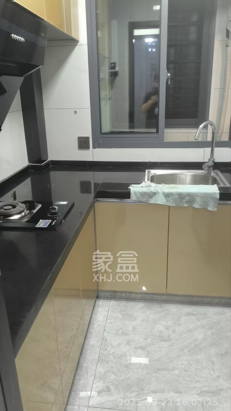 燕珑新寓  1室1厅1卫   1600.00元/月室内图