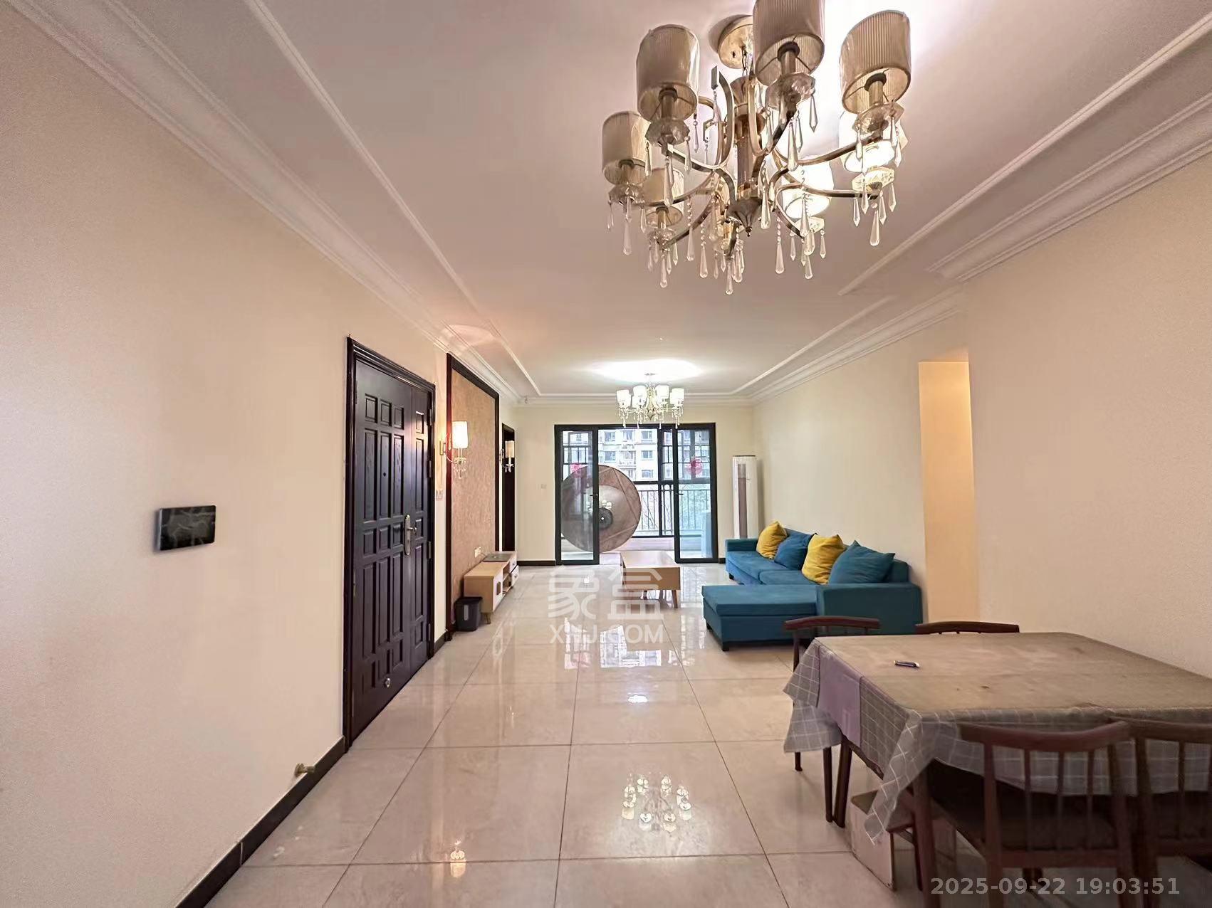 恒大江湾  4室2厅2卫    2800.0元/月室内图