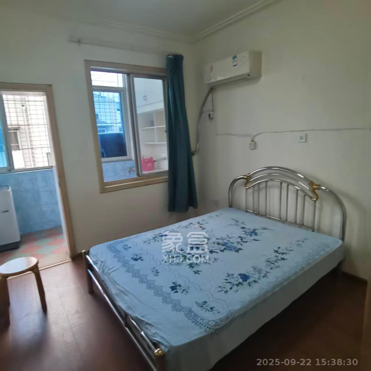 港务局宿舍（鸿图公寓）  2室1厅1卫    1600.0元/月室内图