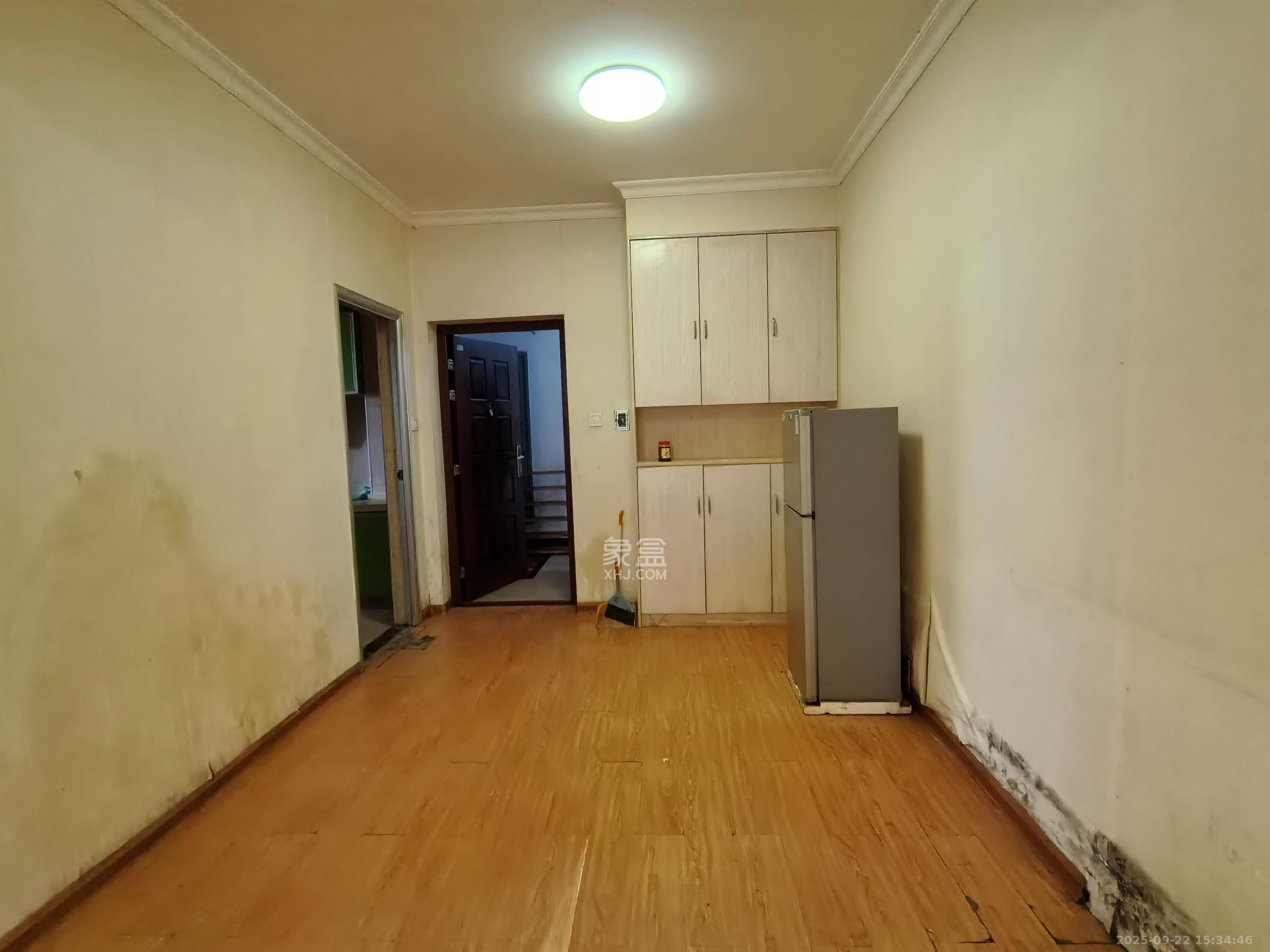 观沙嘉园  2室2厅1卫    2000.0元/月室内图