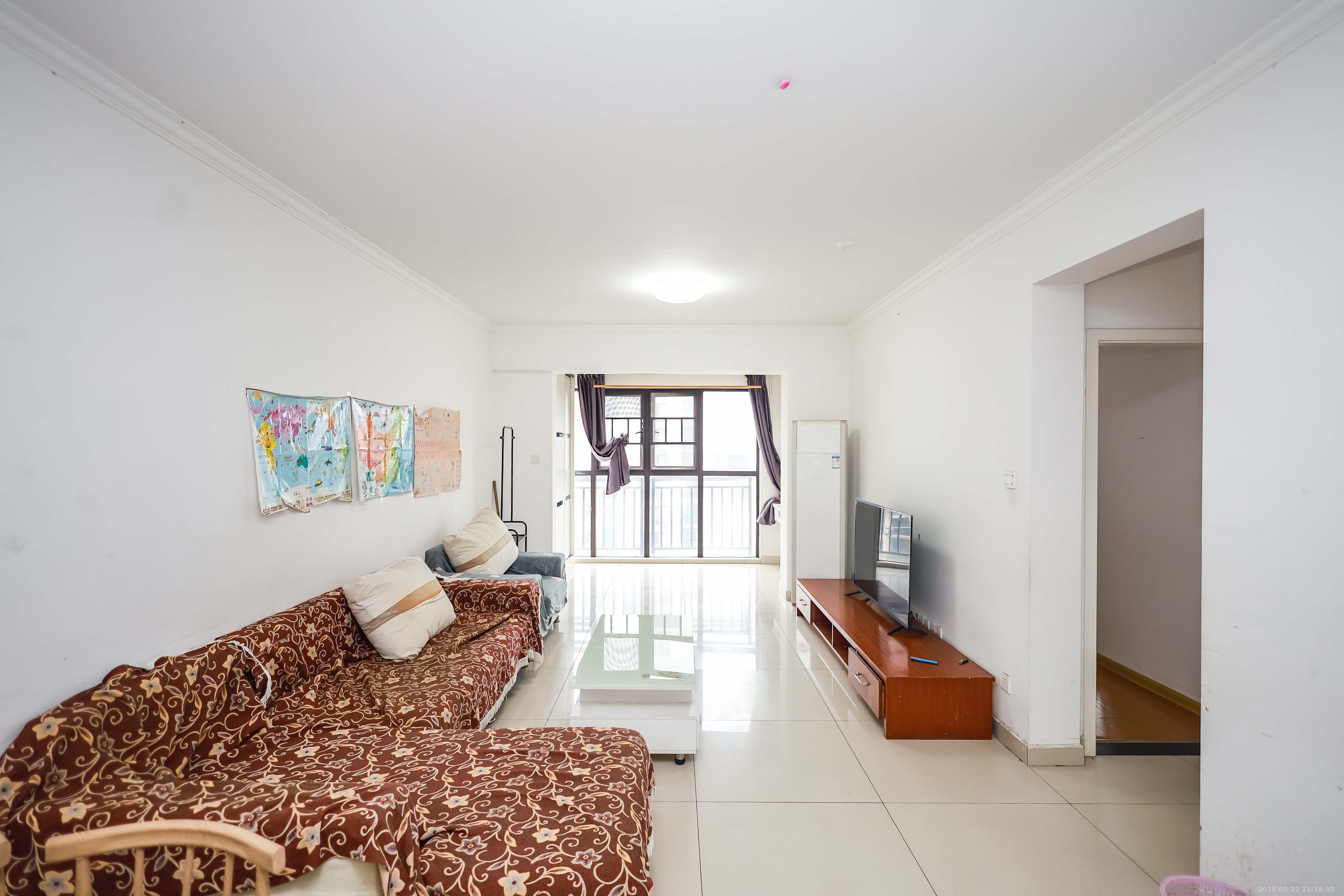 卓越蔚蓝海岸三期  2室2厅1卫    75.0万 卓越蔚蓝海岸三期  2室2厅1卫    75.0万