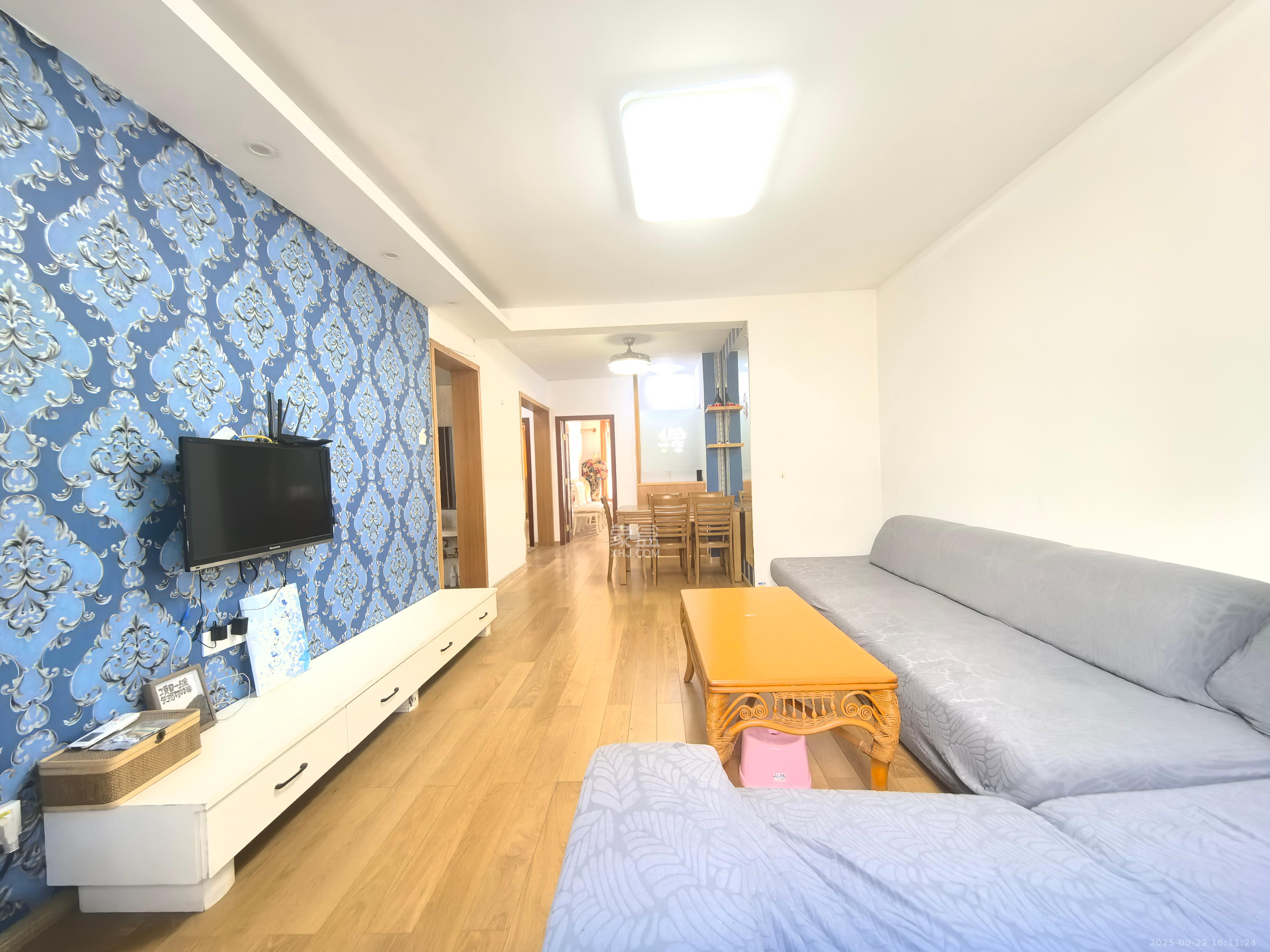 绿洲景芳  3室2厅1卫    2580.0元/月 绿洲景芳  3室2厅1卫    2580.0元/月室内图