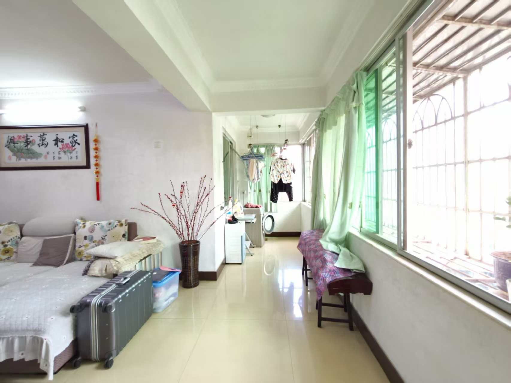 四季大厦 3室2厅2卫 2800.0元/月 四季大厦 3室2厅2卫 2800.0元/月室内图