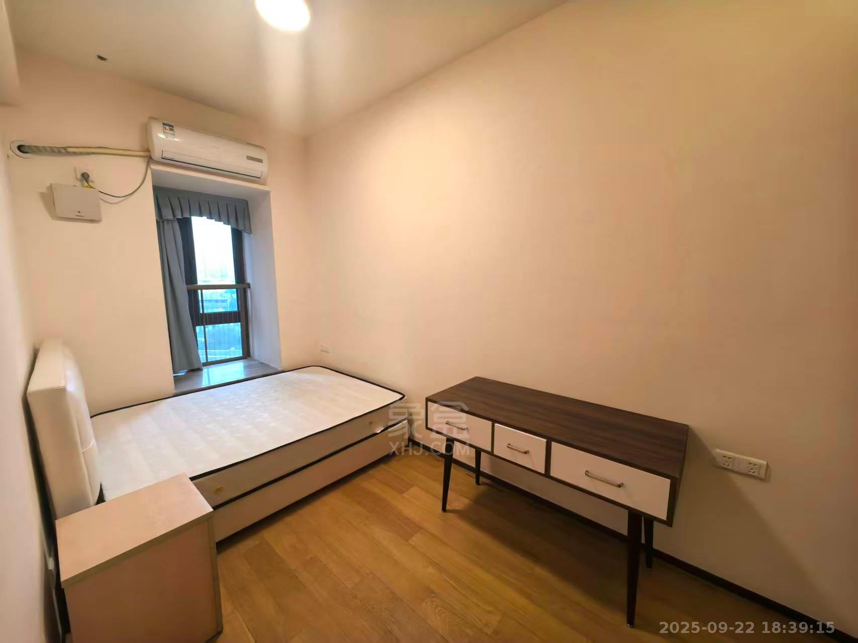 恒大御景湾 1室1厅1卫 1300.0元/月 恒大御景湾 1室1厅1卫 1300.0元/月室内图