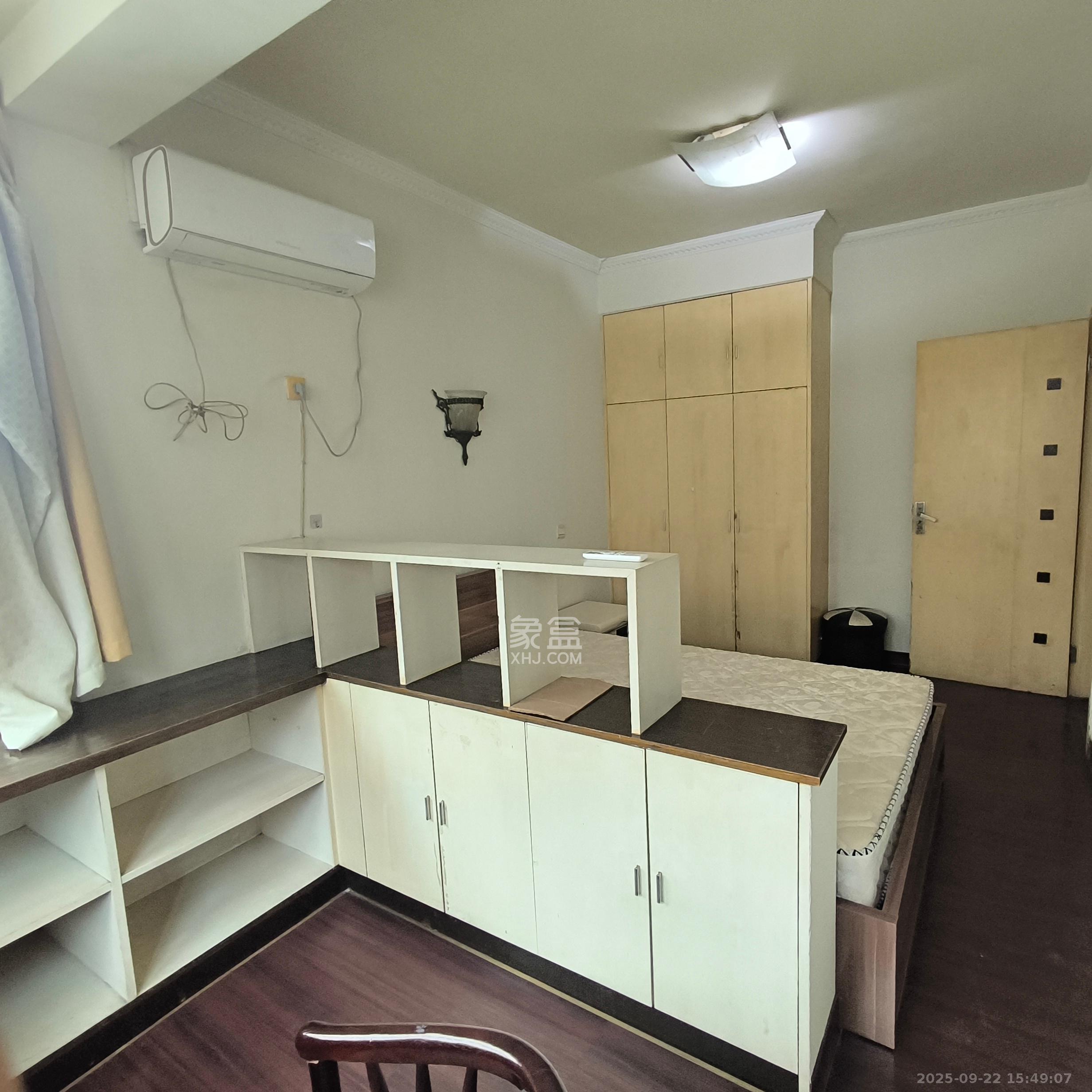 咸嘉新村嘉明苑 3室2厅2卫 2300.0元/月 咸嘉新村嘉明苑 3室2厅2卫 2300.0元/月室内图