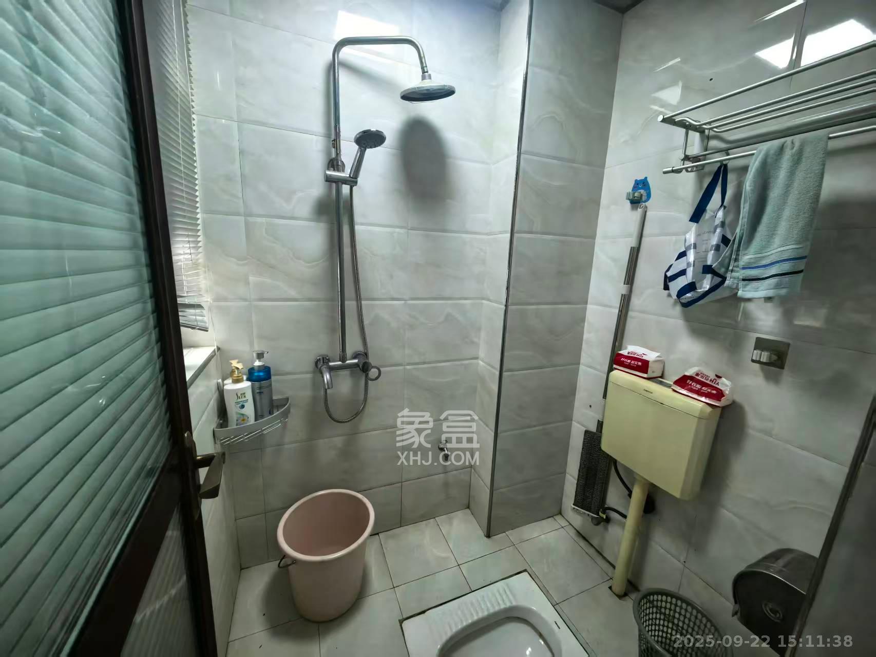 潇湘名城(新里程潇湘名城) 3室2厅1卫 2200.0元/月 潇湘名城(新里程潇湘名城) 3室2厅1卫 2200.0元/月室内图