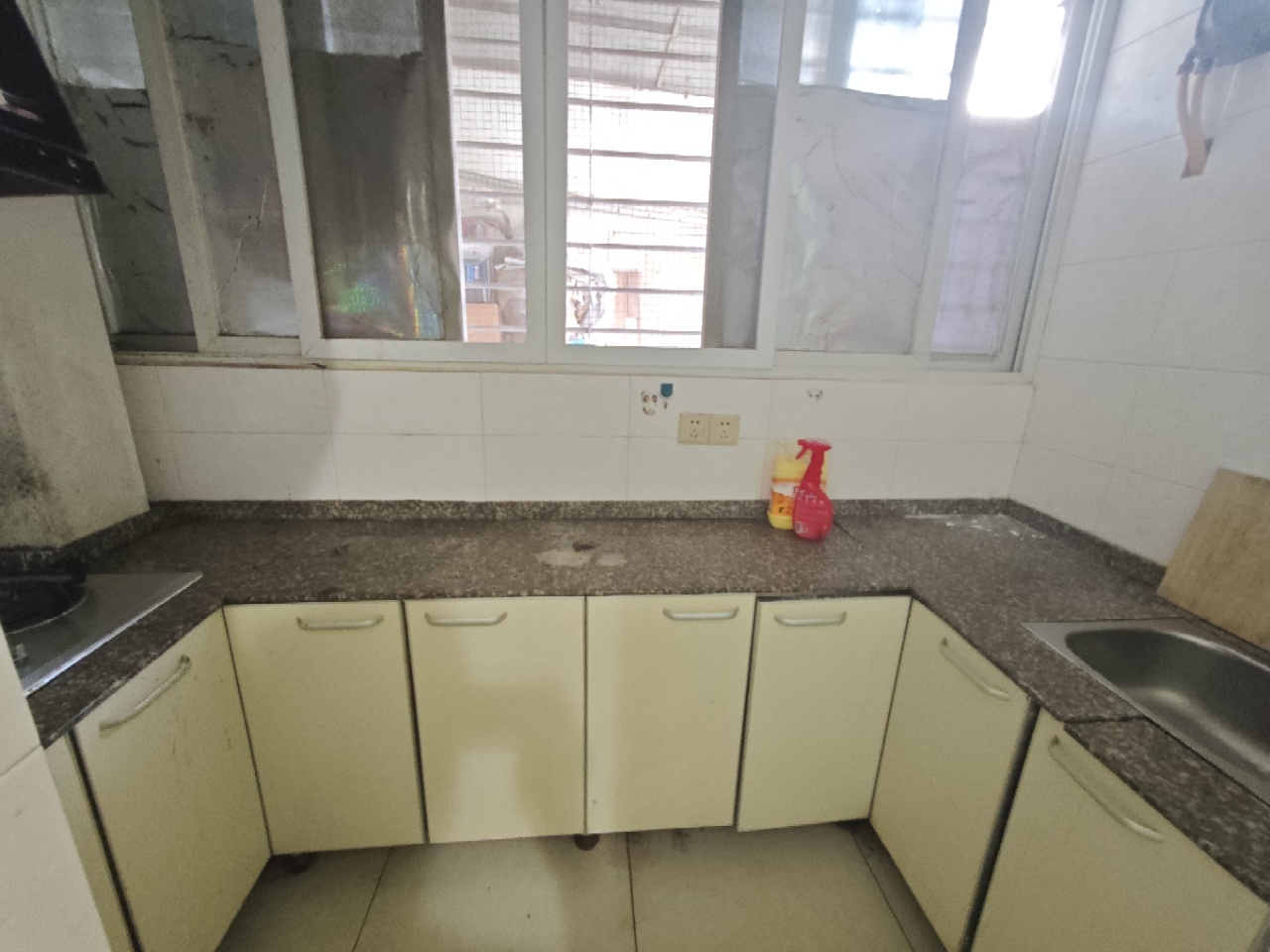 都市海岸 1室1厅1卫 67.0万 都市海岸 1室1厅1卫 67.0万客厅