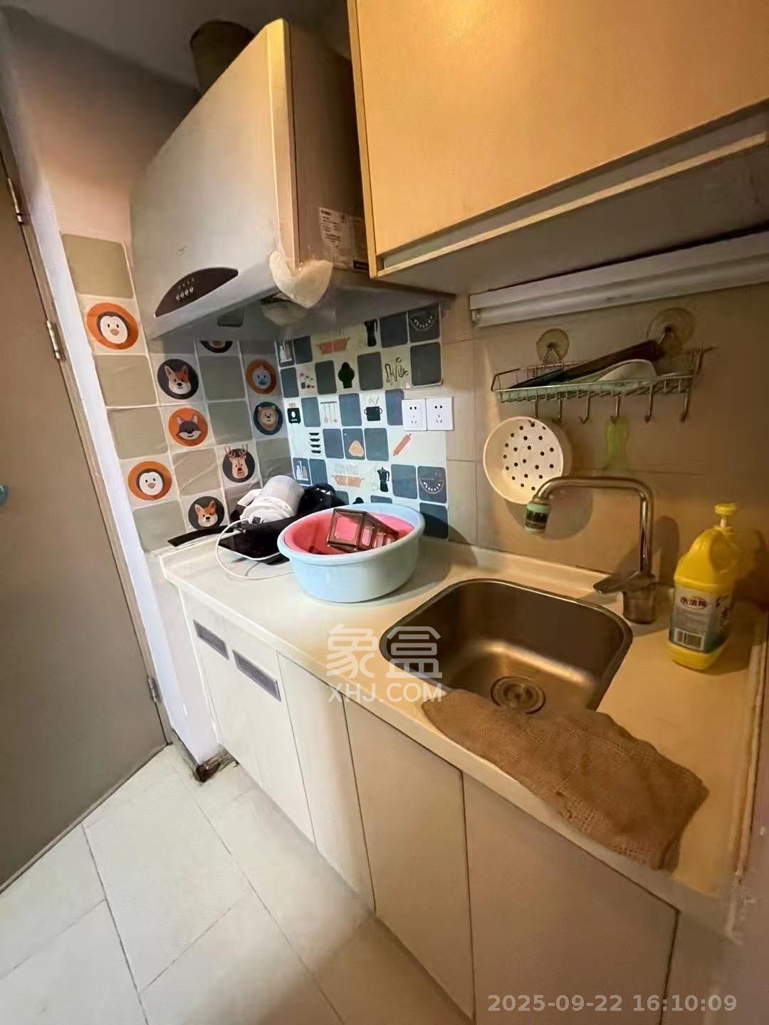 万科金色家园 1室1厅1卫 1300.0元/月 万科金色家园 1室1厅1卫 1300.0元/月室内图