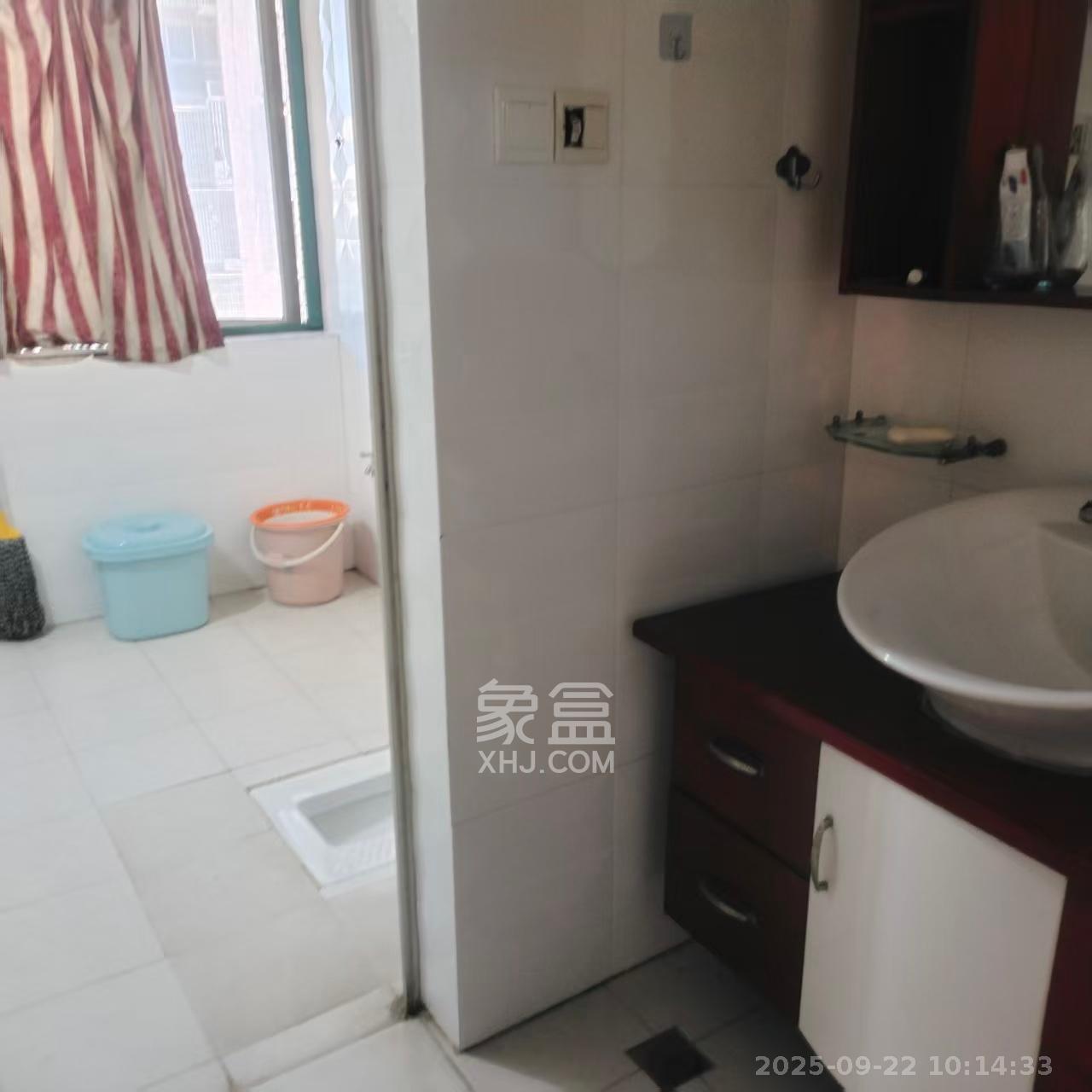 望兴景园一期  3室2厅2卫    2300.0元/月室内图